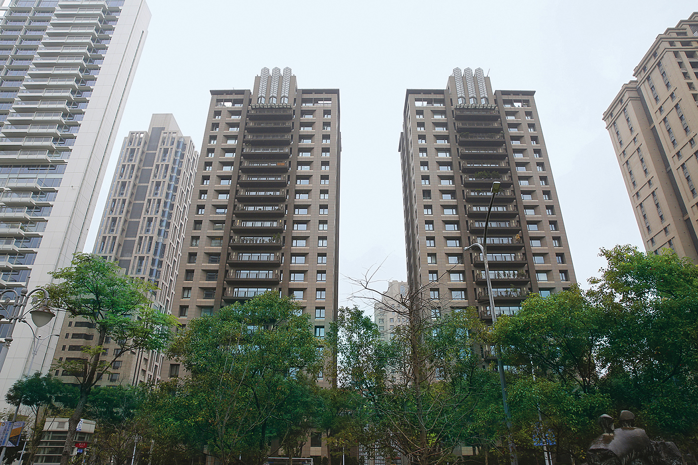 大S生前住的台北信義豪宅，在她走後，因沒人想付房貸，恐將淪為法拍屋。