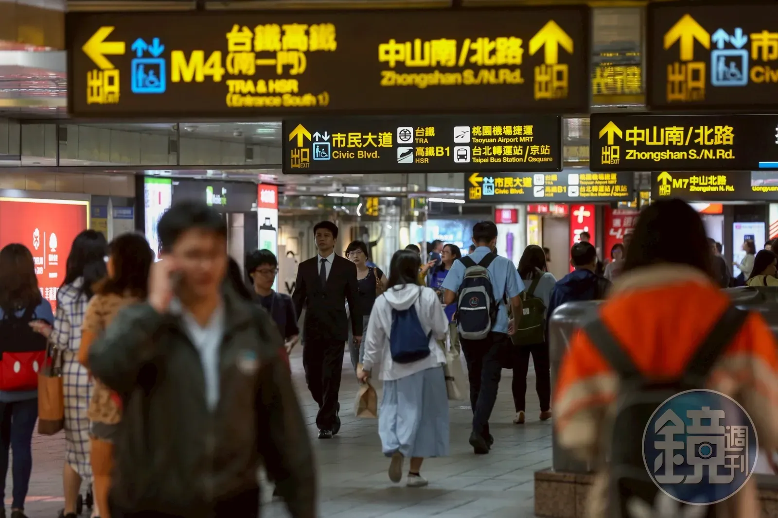 今年零售通路競爭最激烈的一役，北車商場決標者新光三越表示，後續將依規定與臺鐵公司進行議約與簽約作業。（本刊資料照）