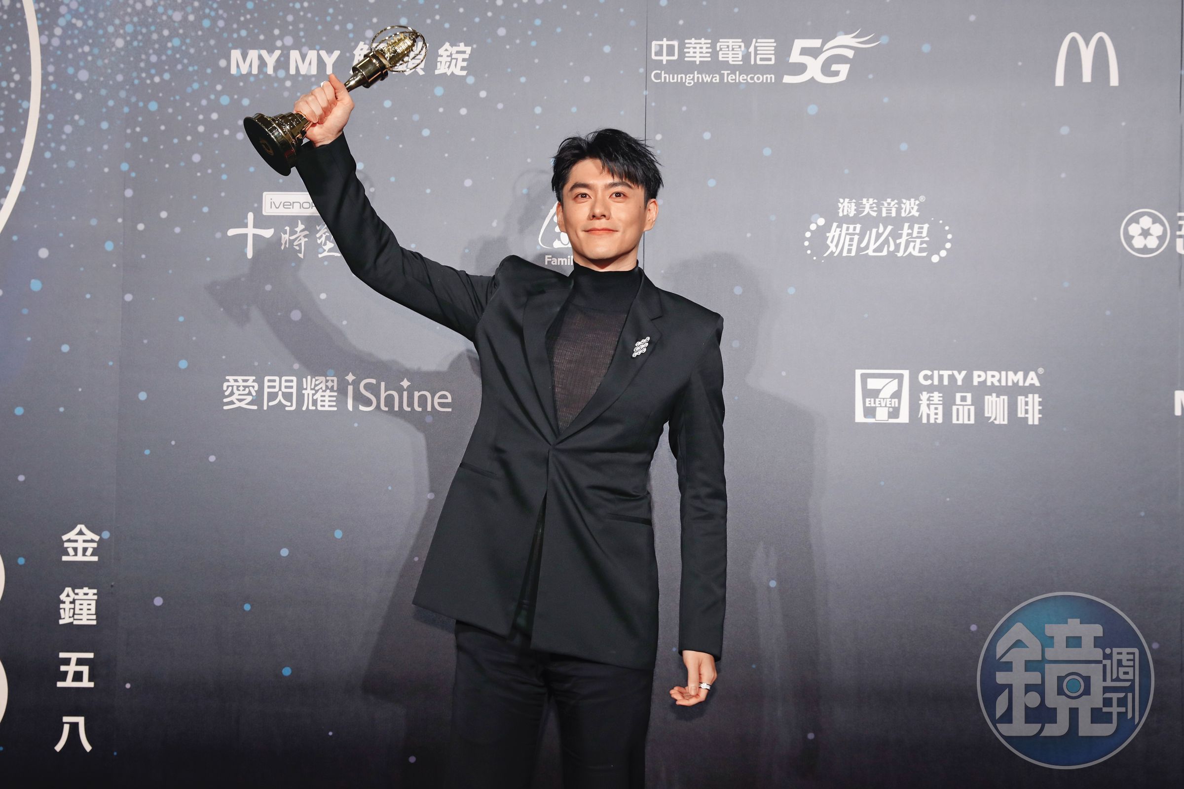 李程彬曾以《她和她的她》拿下金鐘獎最佳男主角獎,近期將挑大梁演出林心如製作的新戲。