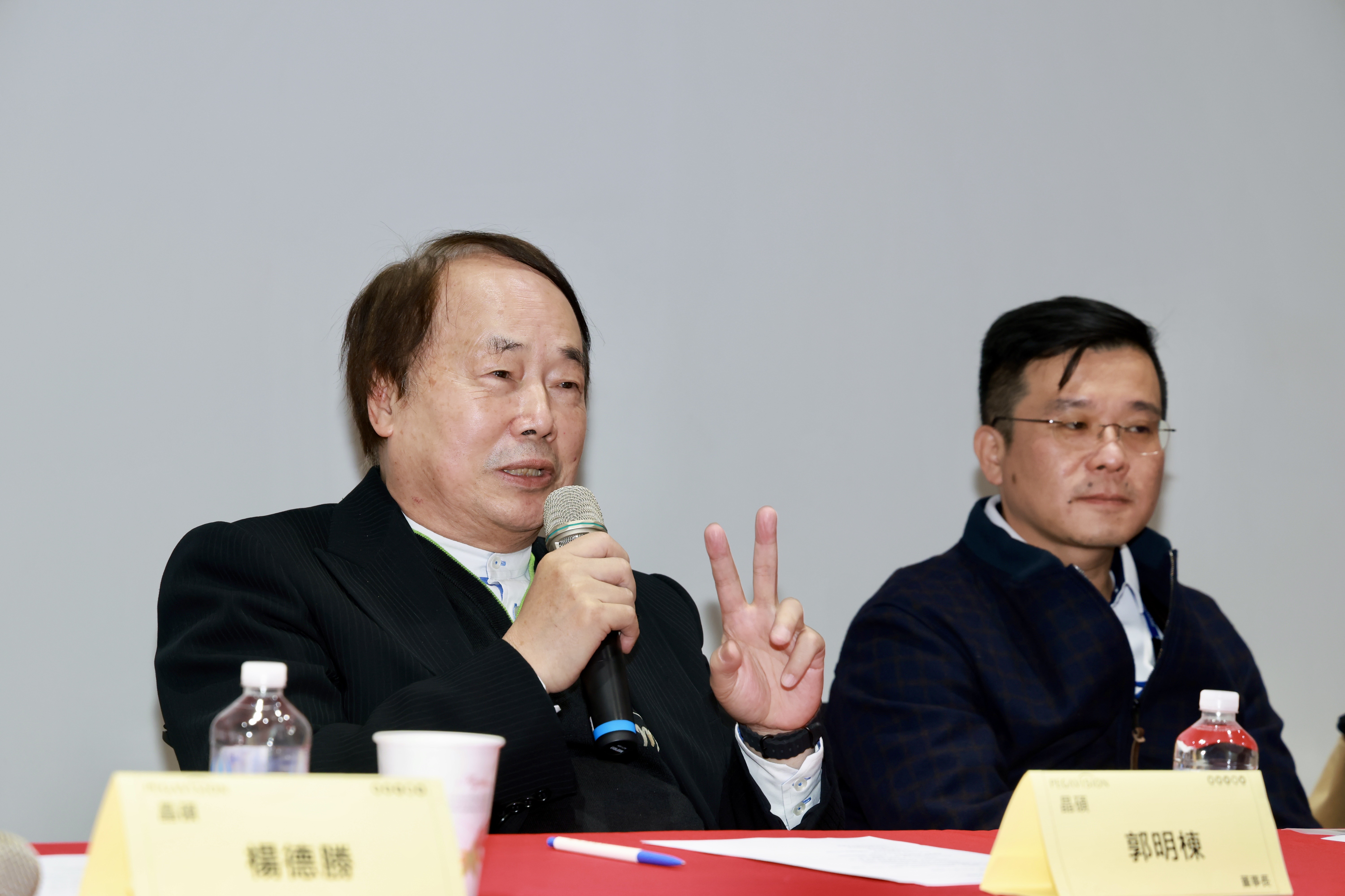 晶碩董事長郭明棟接受媒體訪時透露，旗下小金雞晶澈今年將上市。