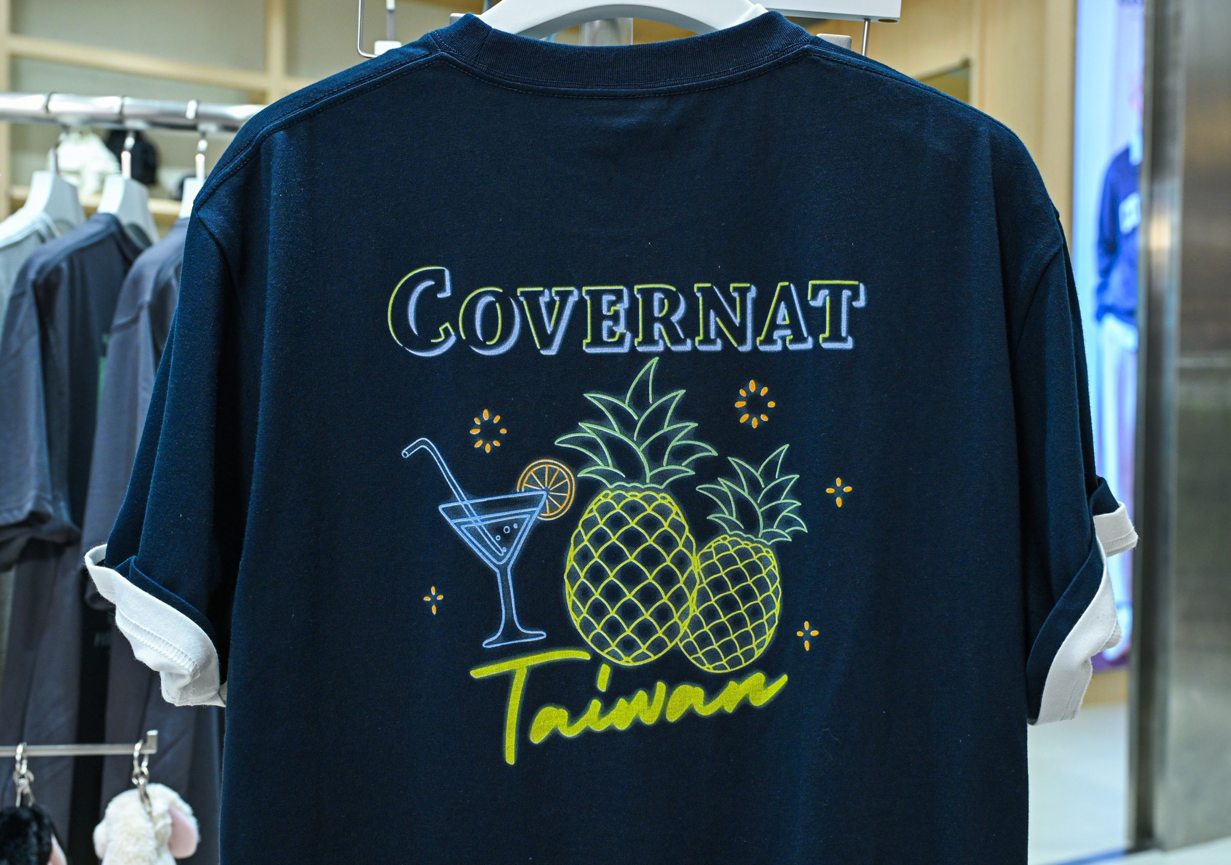 COVERNAT台灣限定T-Shirt。NT$1,490(COVERNAT提供)