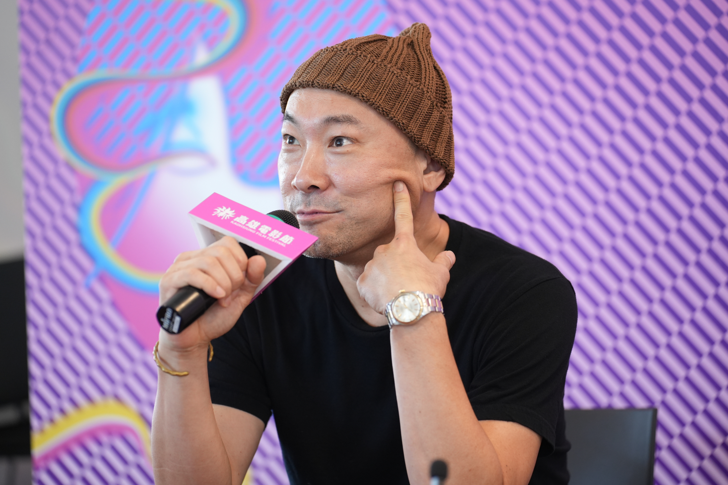 《名偵探》男主角竹野內豐年輕時就以俊美聞名，內田英治笑說在片場看對方看到入迷。（高雄電影節提供）