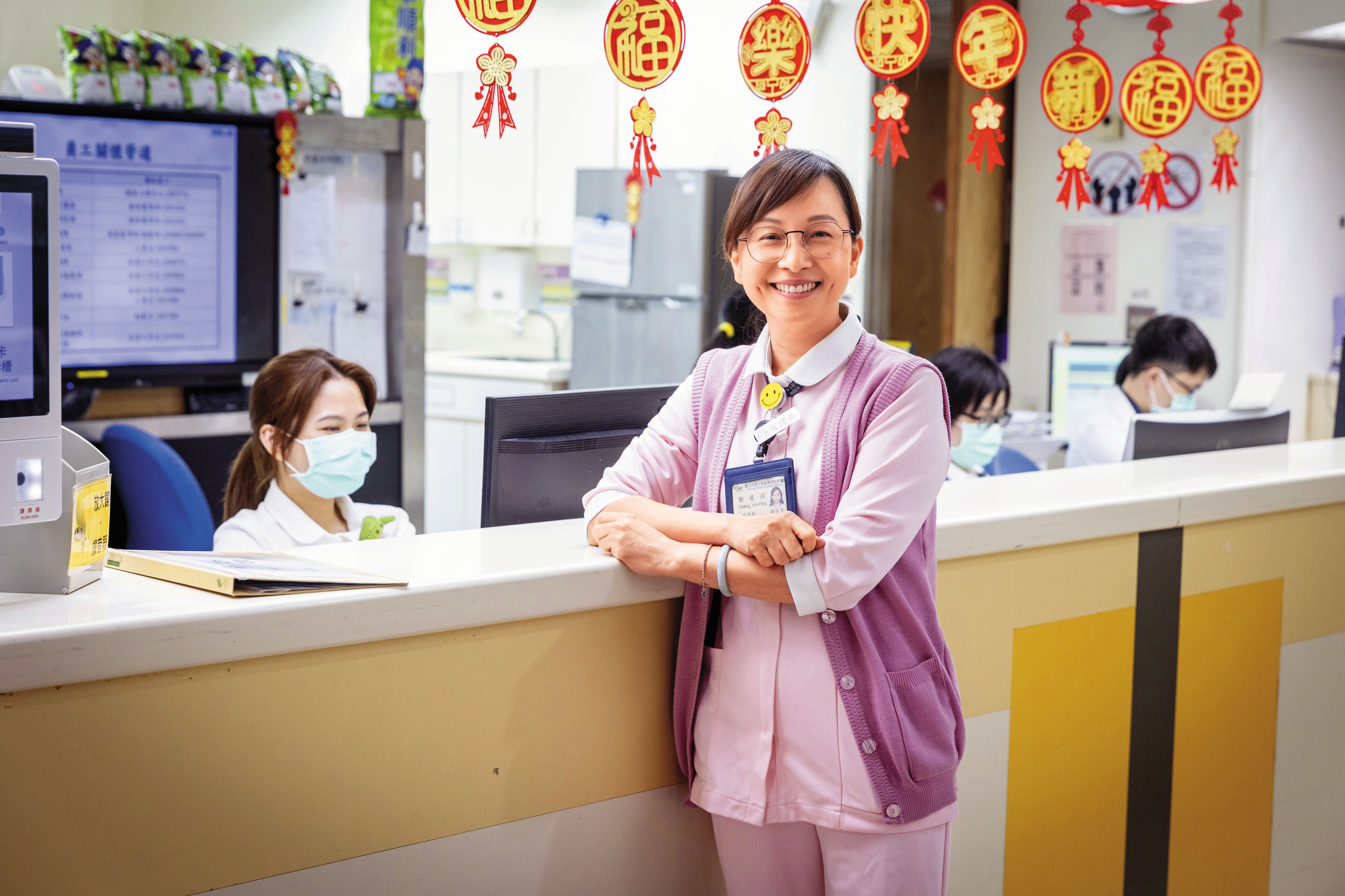 擔任外科病房護理長，鄭慧萍營造友善職場氛圍，有效降低離職率。