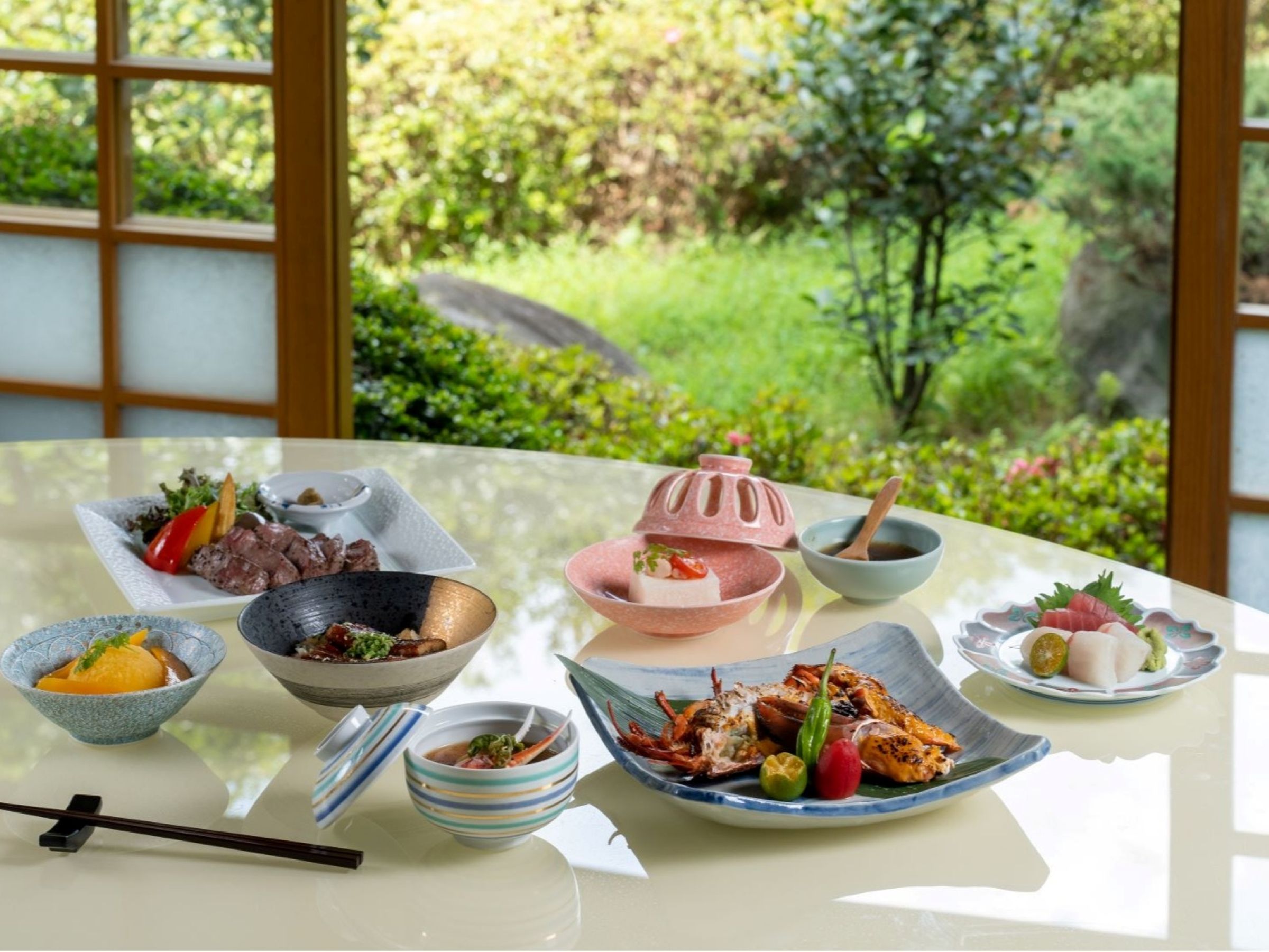 ibuki日本料理餐廳於即日起至2月16日推出七道式精緻和風情人節套餐，兩位6,888元。（台北遠東香格里拉提供）