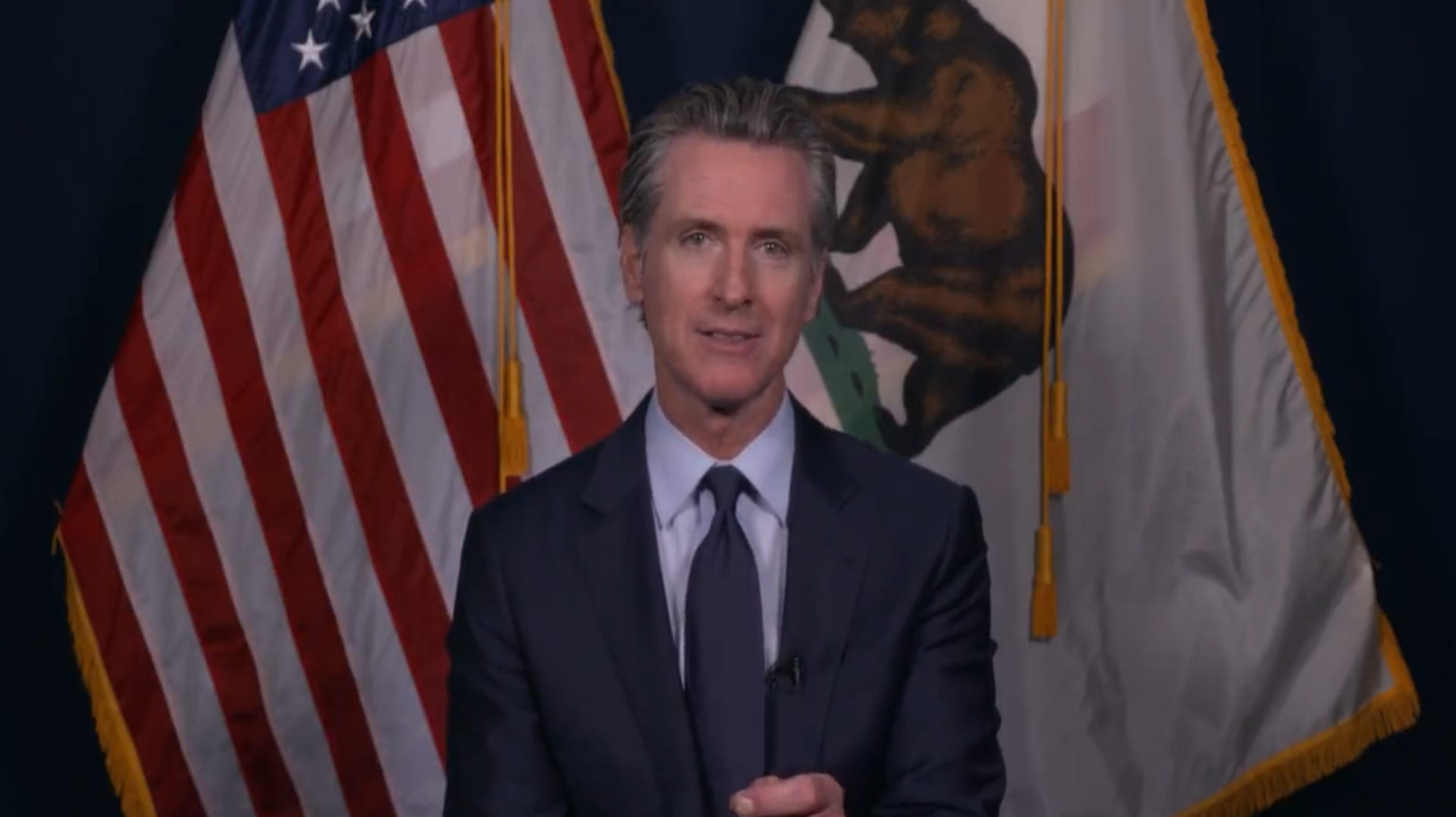 加州州長紐森最近簽署了一系列加強對演員數位肖像權的保護，以及打擊選舉期間的深偽影像（Deepfake）使用的法案。（翻攝自X @GavinNewsom）