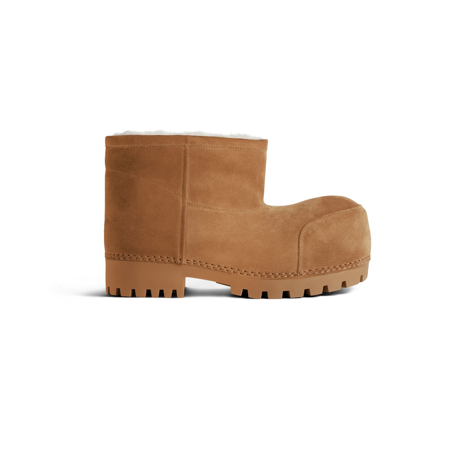 配有防寒內襯的Alaska雪地靴。NT$41,100(BALENCIAGA提供)