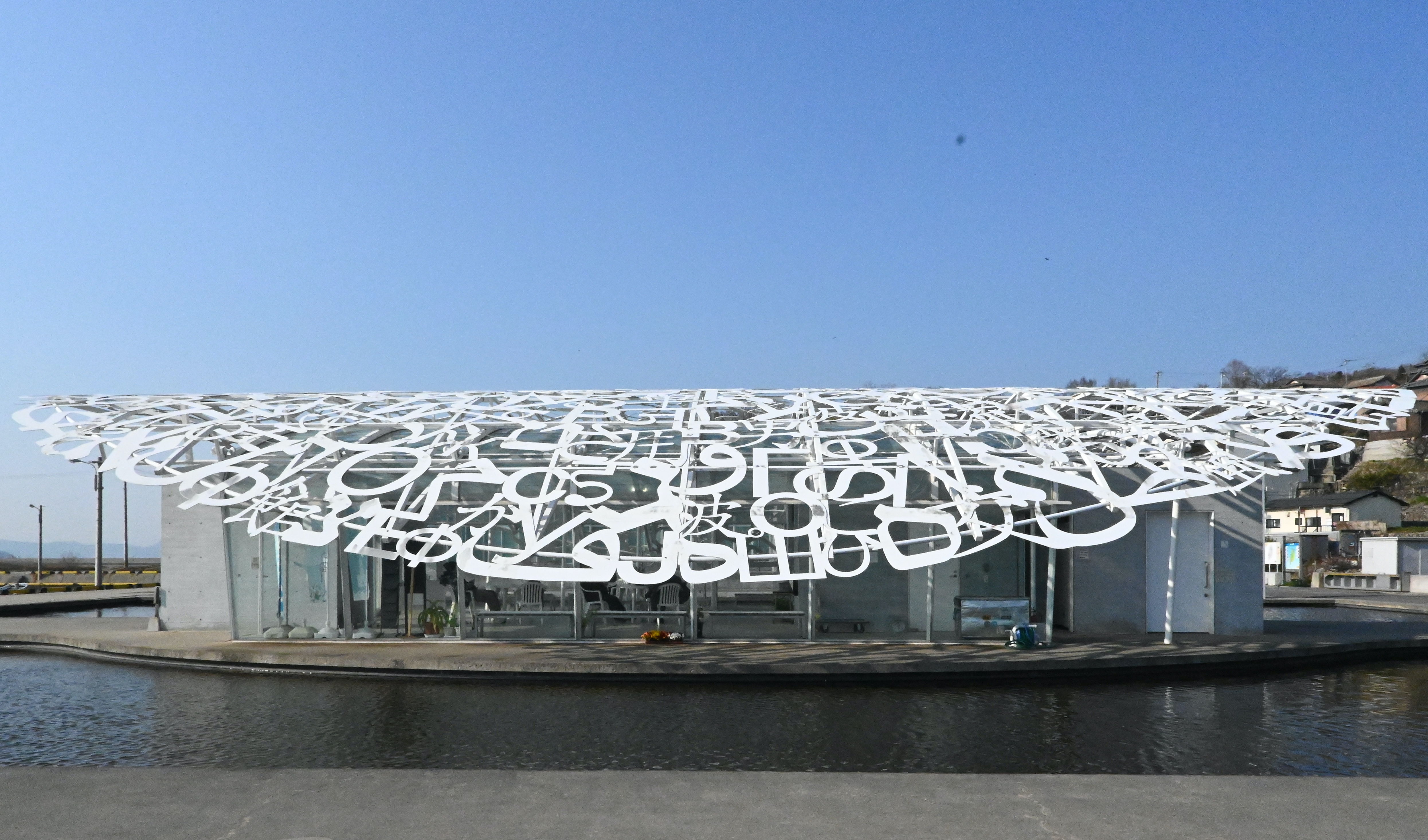 西班牙藝術家Jaume Plensa於2010年創作的《男木島の魂》。(Credit:”Ogijima’s Soul” Jaume Plensa)