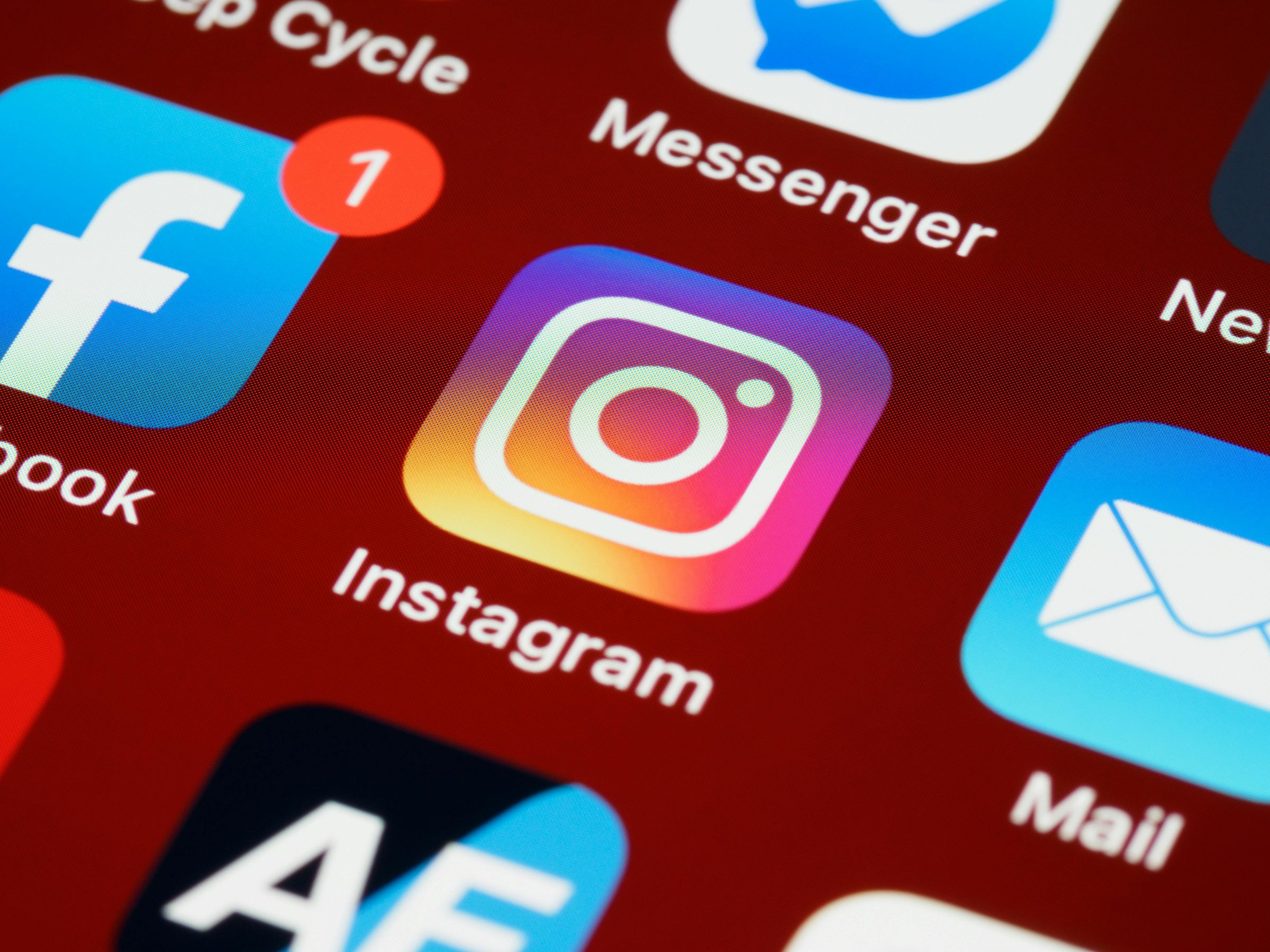 Instagram今(10日)開放用戶在發布評論後15分鐘內可進行編輯。(翻攝自pexels)