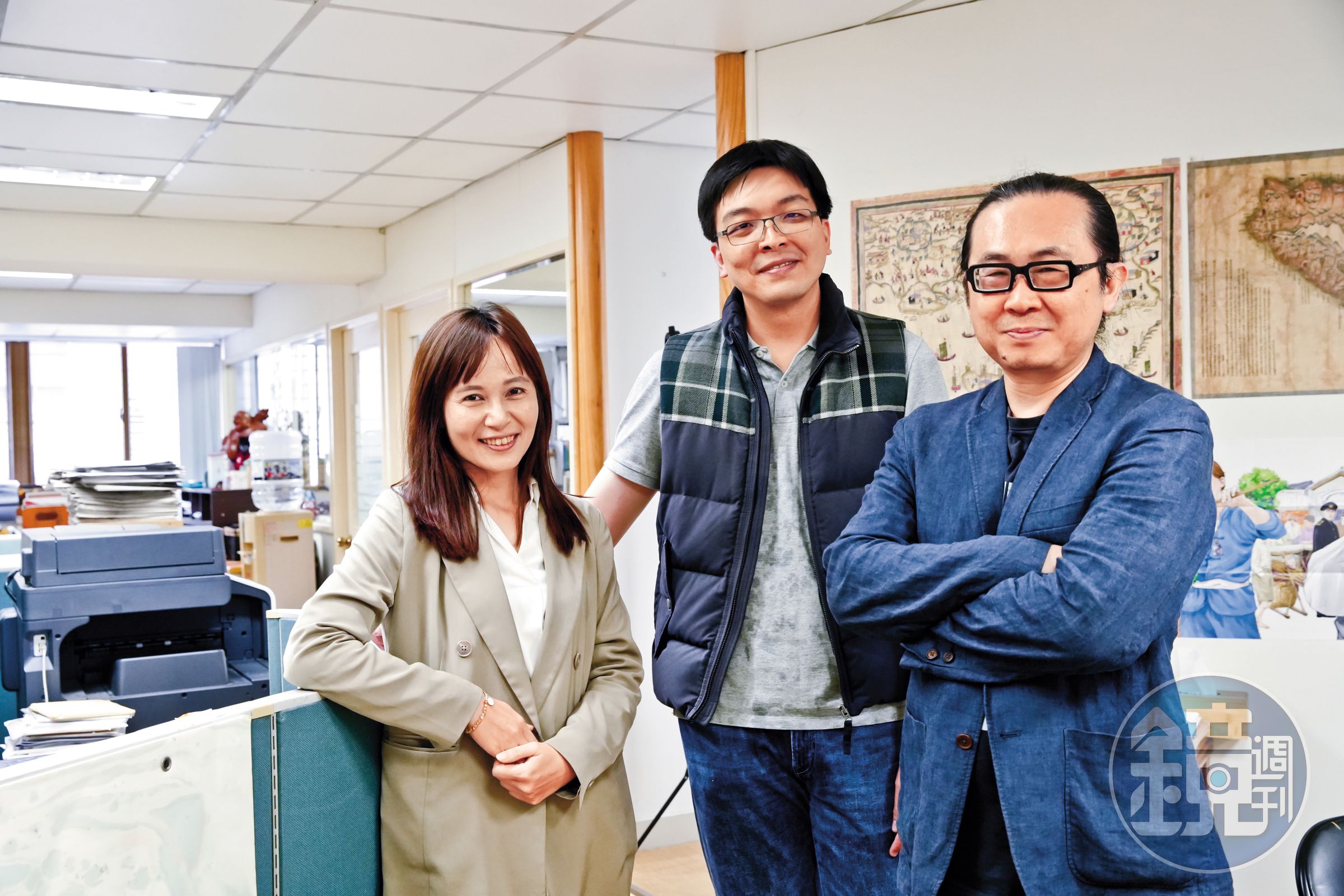 張怡寧(左起)、鄭清鴻與阮光民合力打造「台灣經典短篇小說圖像系列 」。