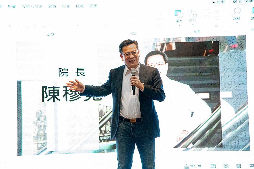 彰基總院長陳穆寬說，因為中部有許多難解的中毒案，所以彰基早已買好米酵菌酸檢驗標準品。（翻自彰基官網）