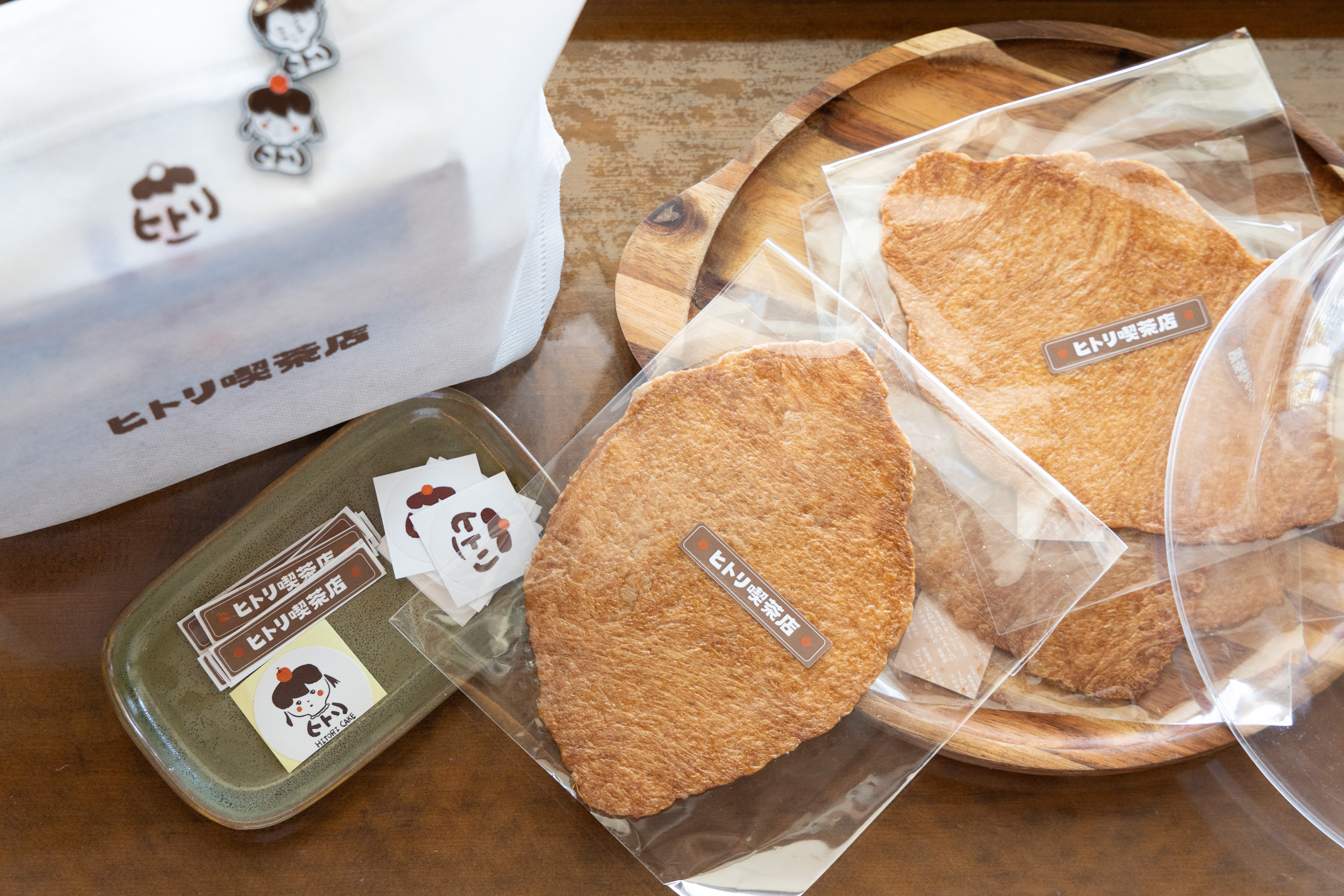 香酥薄脆的「香脆扁可頌餅乾」，一次能嘗到餅乾的酥脆口感，可頌的香甜滋味。（48元／份）
