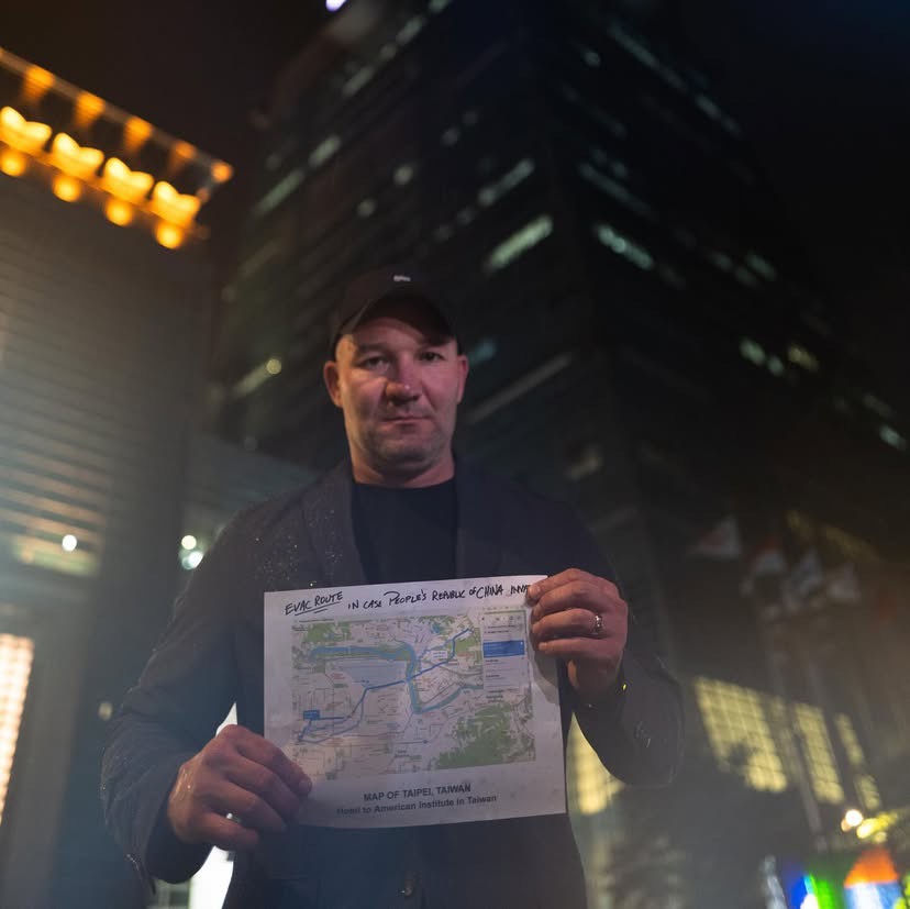 來台當然也要去台北101朝聖。（翻攝Shawn Ryan threads）