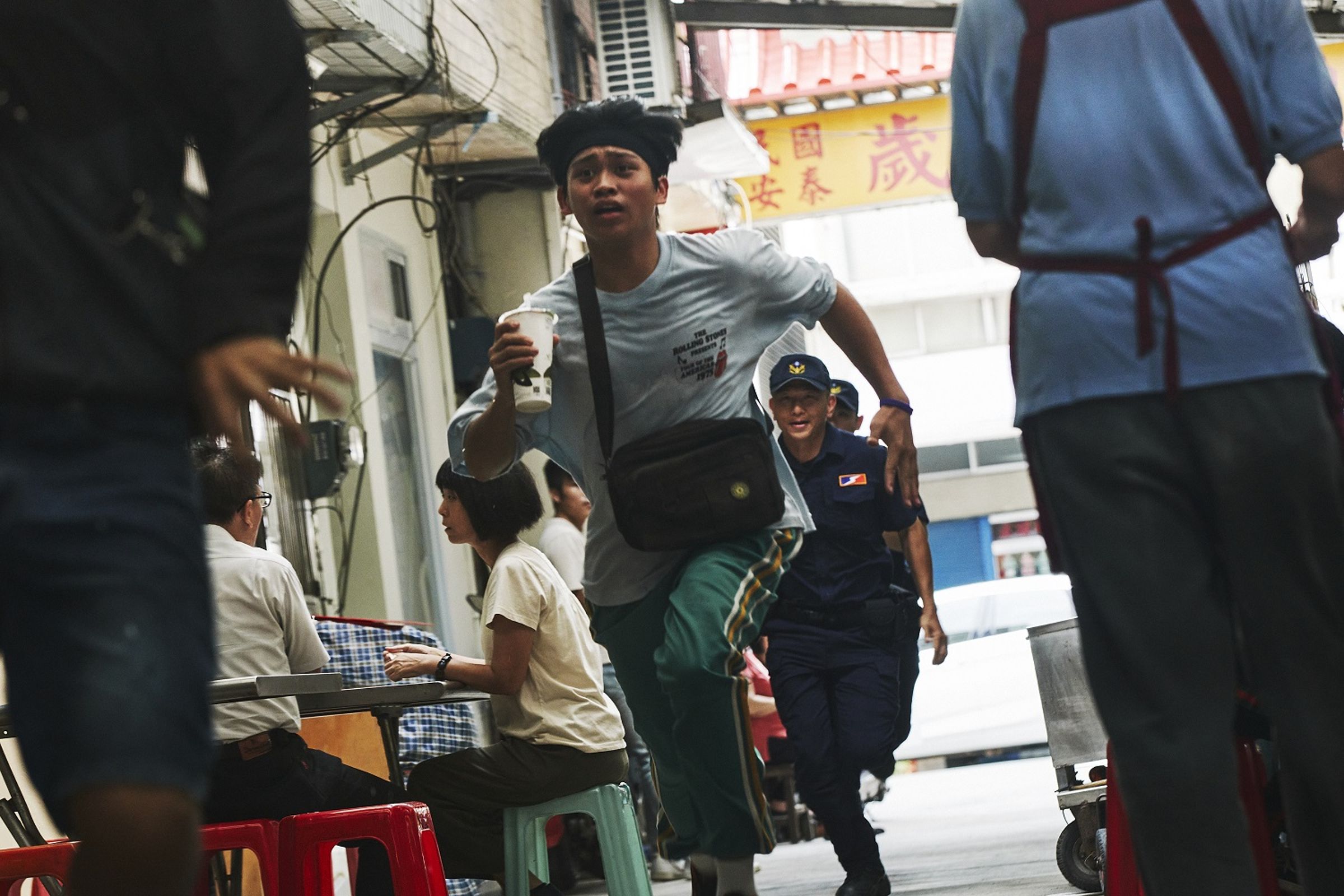 曾以《只有大海知道》拿下金馬獎最佳新演員的鍾家駿,一直對表演工作有興趣。 (好勁影業提供)