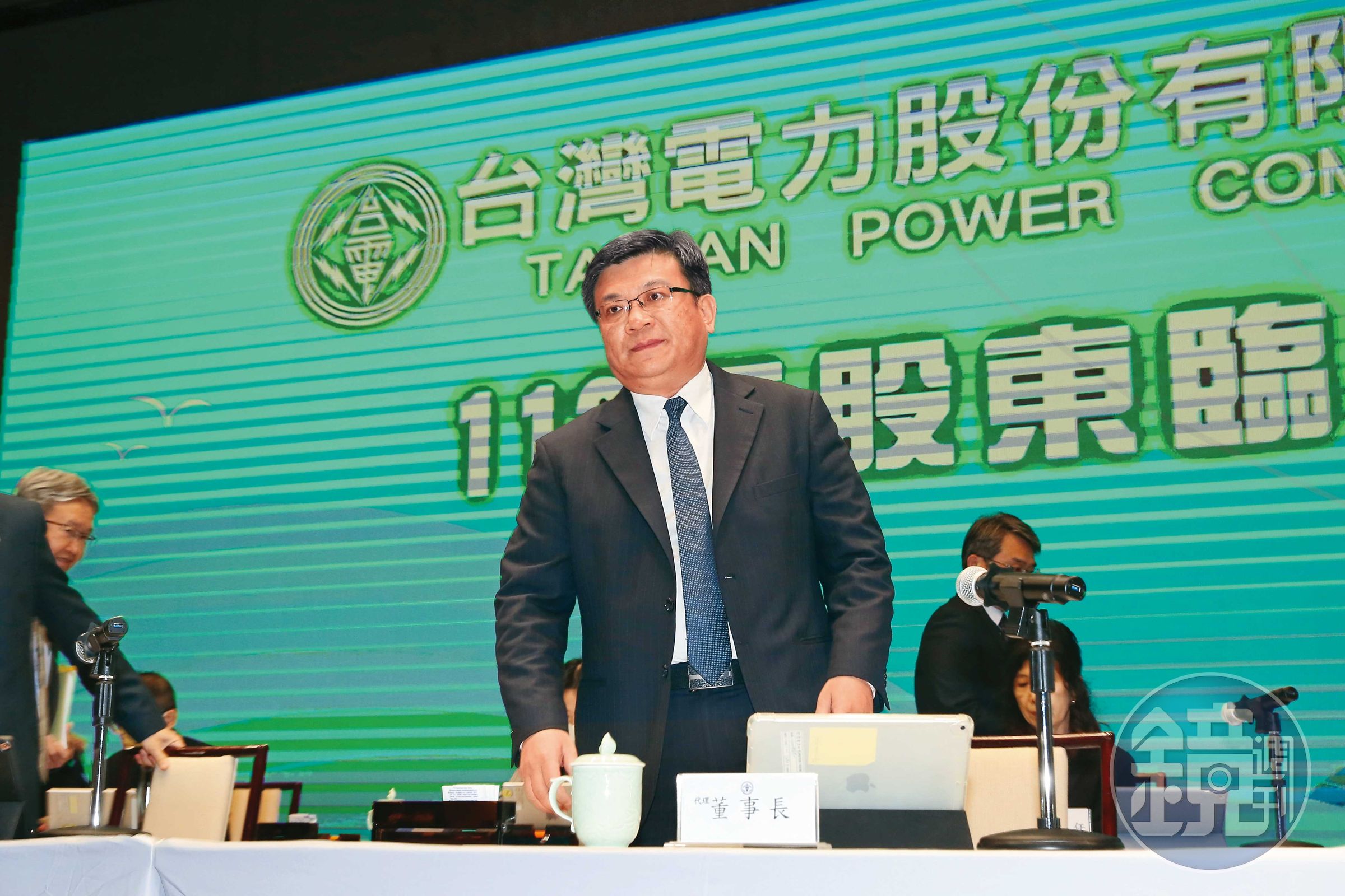 台電董事長曾文生說，台電累計虧損已經達到4,369億元，希望政府編列預算支持，填補財務黑洞。