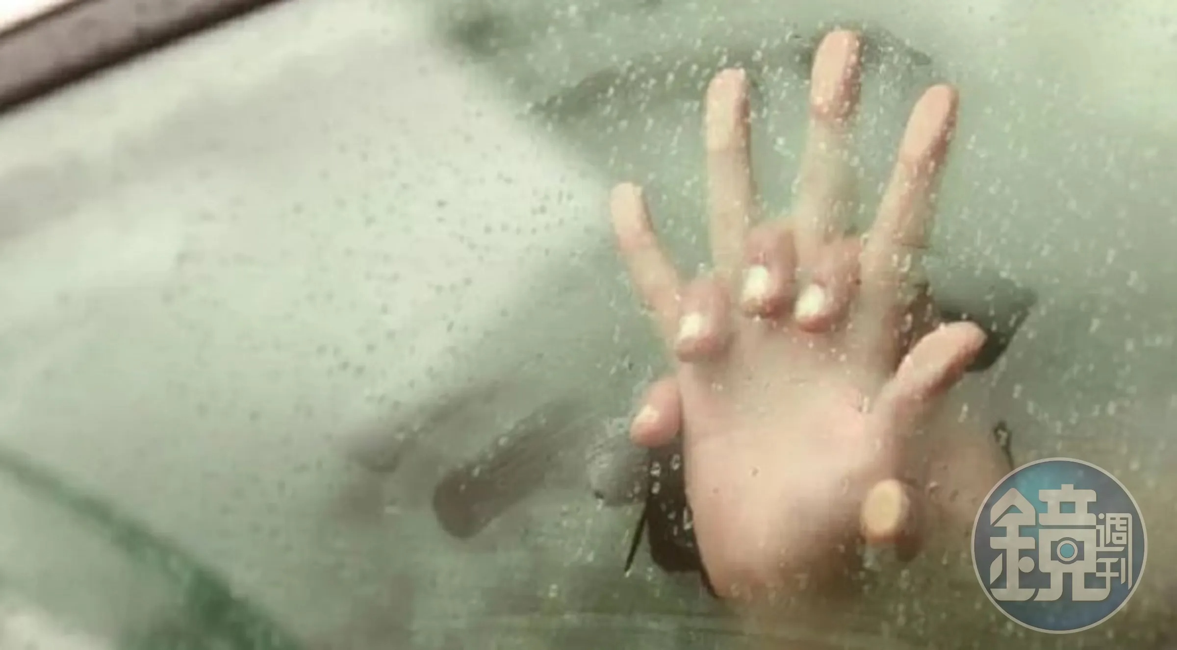 高雄老董車震孩子同學的媽，「呻吟、啪啪聲」全被錄下。（示意圖，Pixabay）