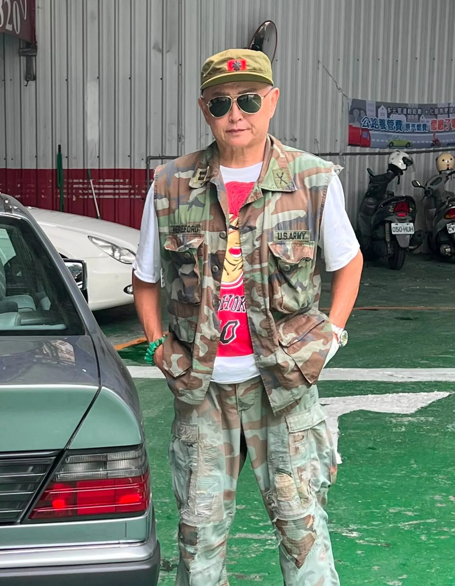 李國超收紅燈右轉罰單氣炸！連發文轟檢舉制度怒喊製造人民對立。（翻攝自李國超臉書）