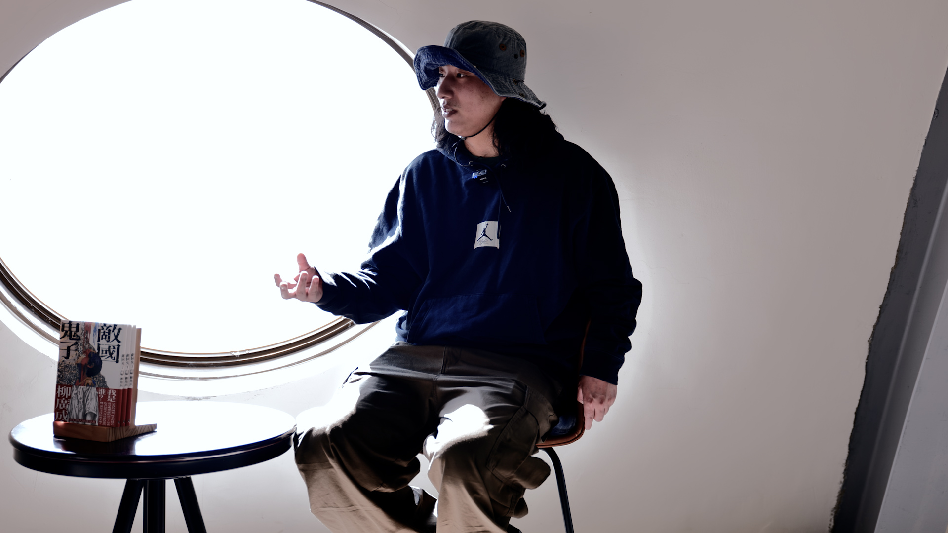 談到創作風格的探尋，柳廣成鼓勵創作者們不要因為 AI 崛起而頹喪，只要相信並跟隨自己的感覺，說出想說的故事才是創作真正的意義所在。