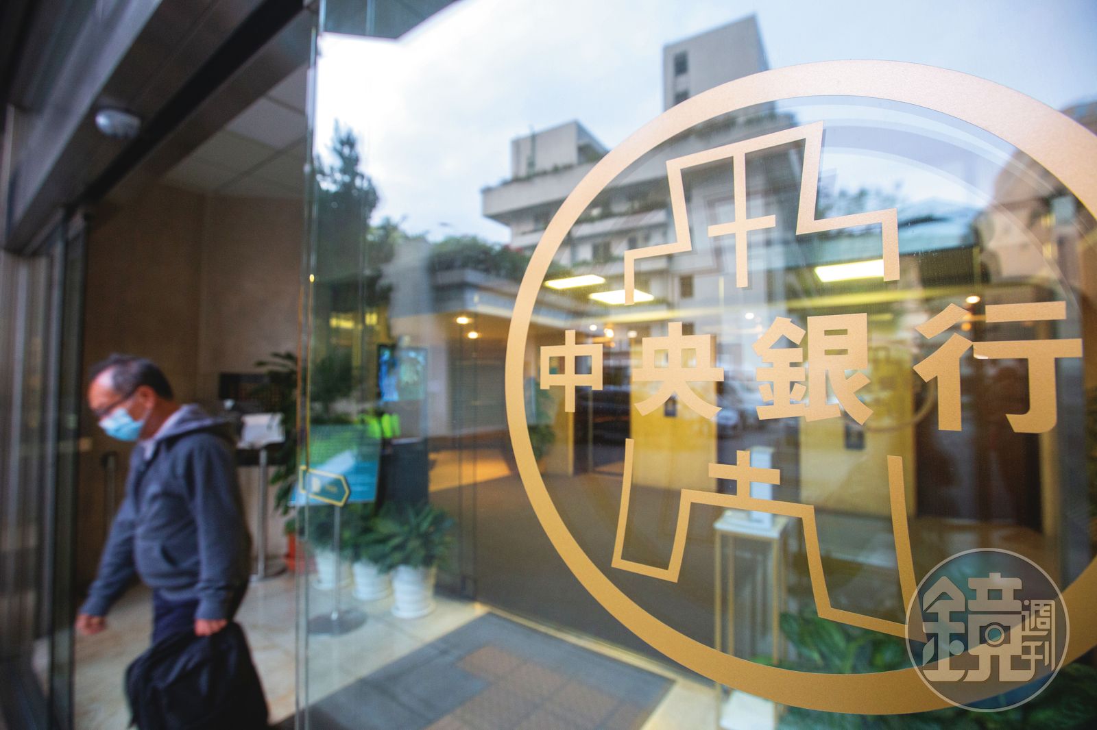 趨勢獵人賺錢術3／真打房一來他秒清倉 工程師靠營建股賺進3000萬房子