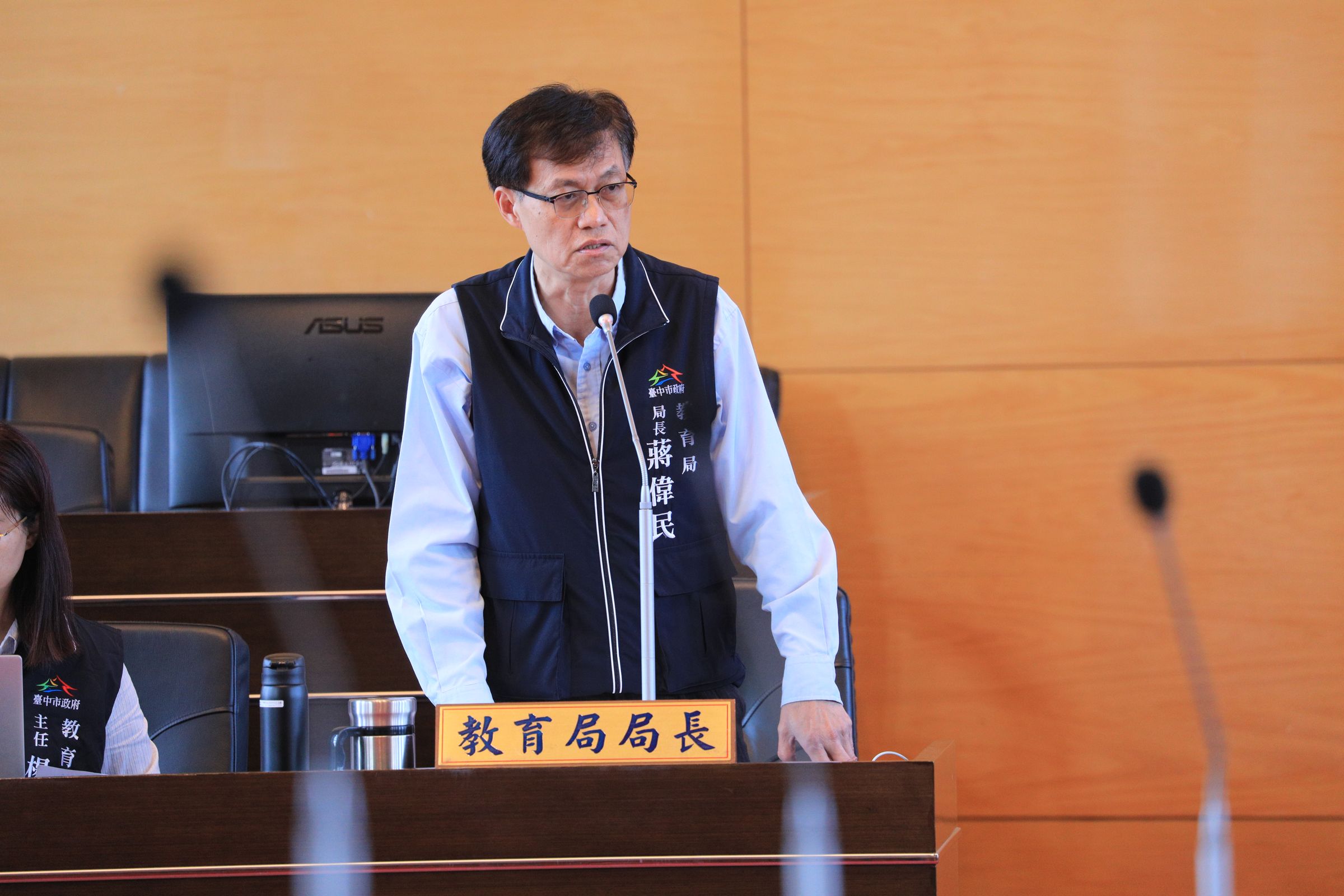 台中市教育局長蔣偉民表示,學生離校原因很多,會針對個案進行輔導。(台中市政府提供)