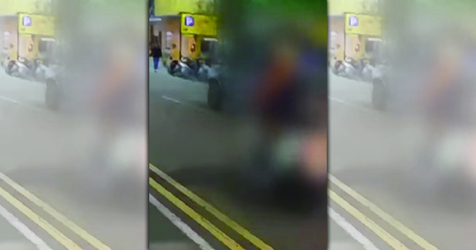 機車男當街辱罵罷團三字經穢詞，被依公然侮辱罪起訴。（翻攝罷團臉書）