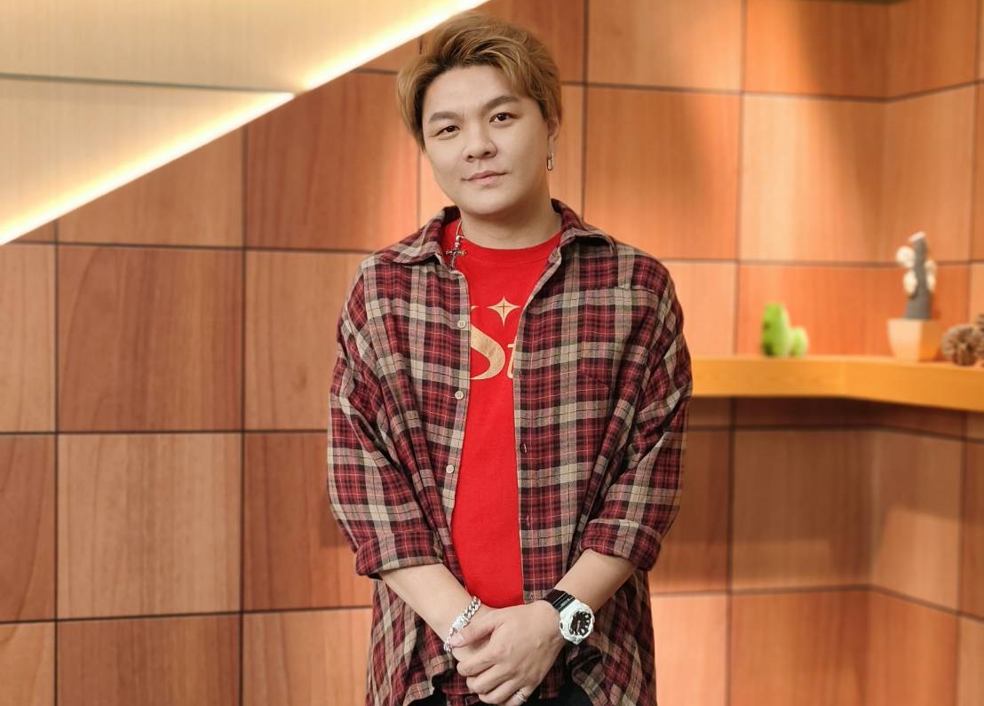 因為爸爸賀一航罹患大腸癌離世，曾治豪對健康更加重視。（年代新聞提供）