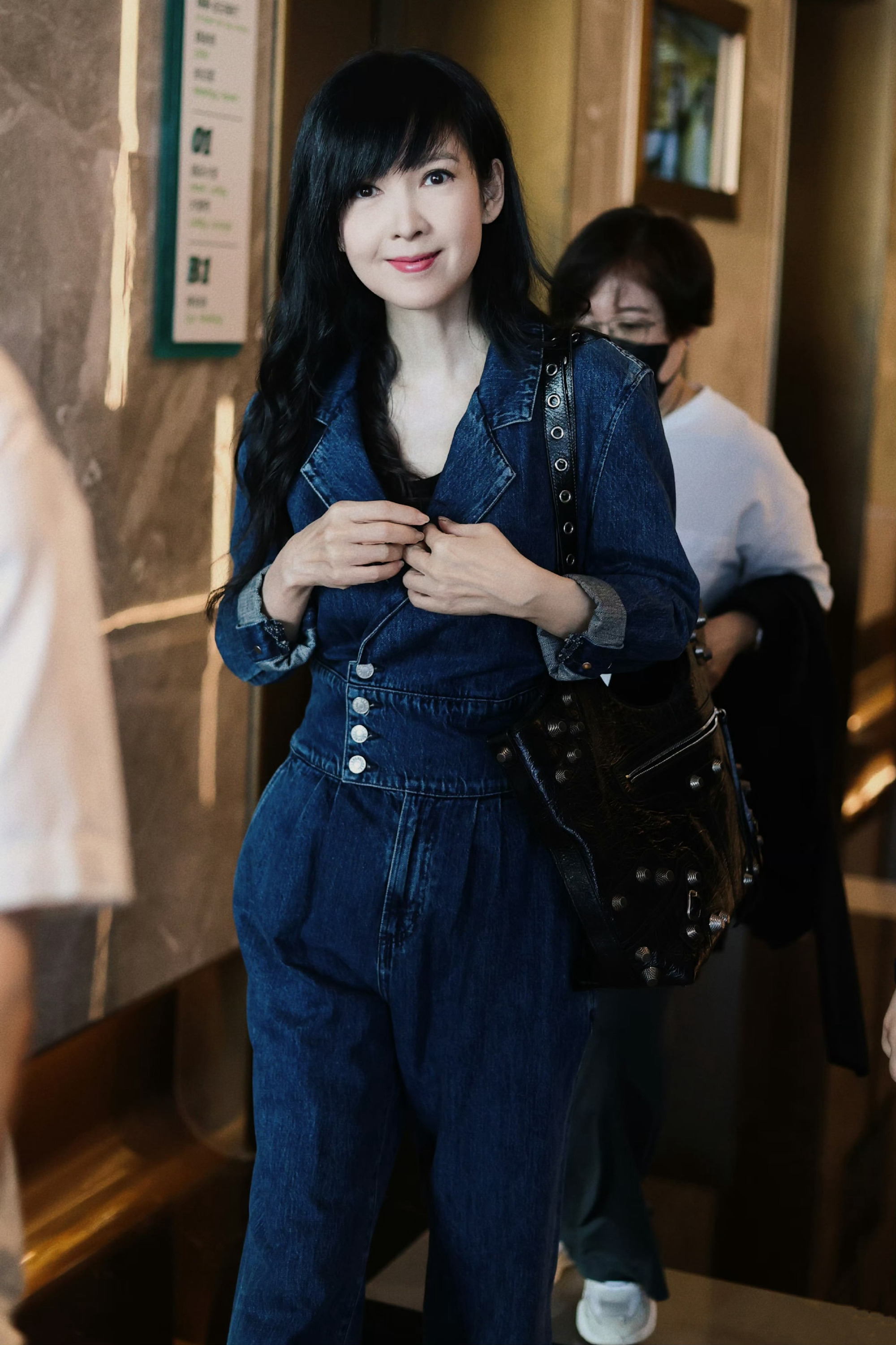 雖然未來不再舉行大型巡演，但周慧敏上月還前往湖南錄製音綜，並沒有要退出演藝圈。（周慧敏微博）