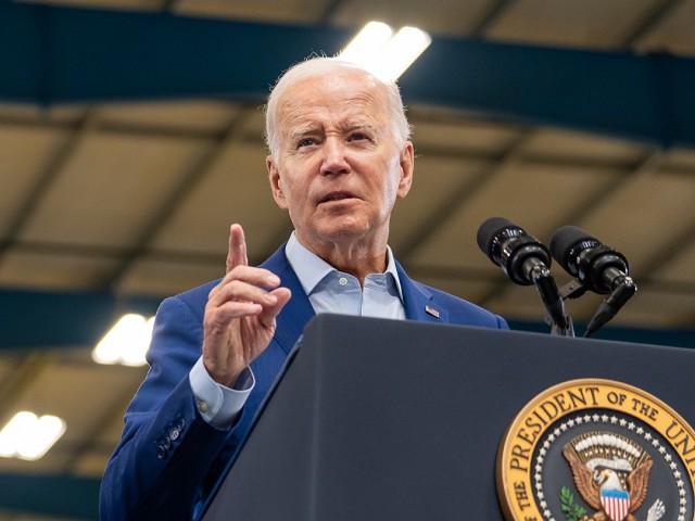 拜登責難以色列占領加薩是「大錯誤」，上千病患再24小時將面臨斷電致命危機。（翻自拜登臉書）