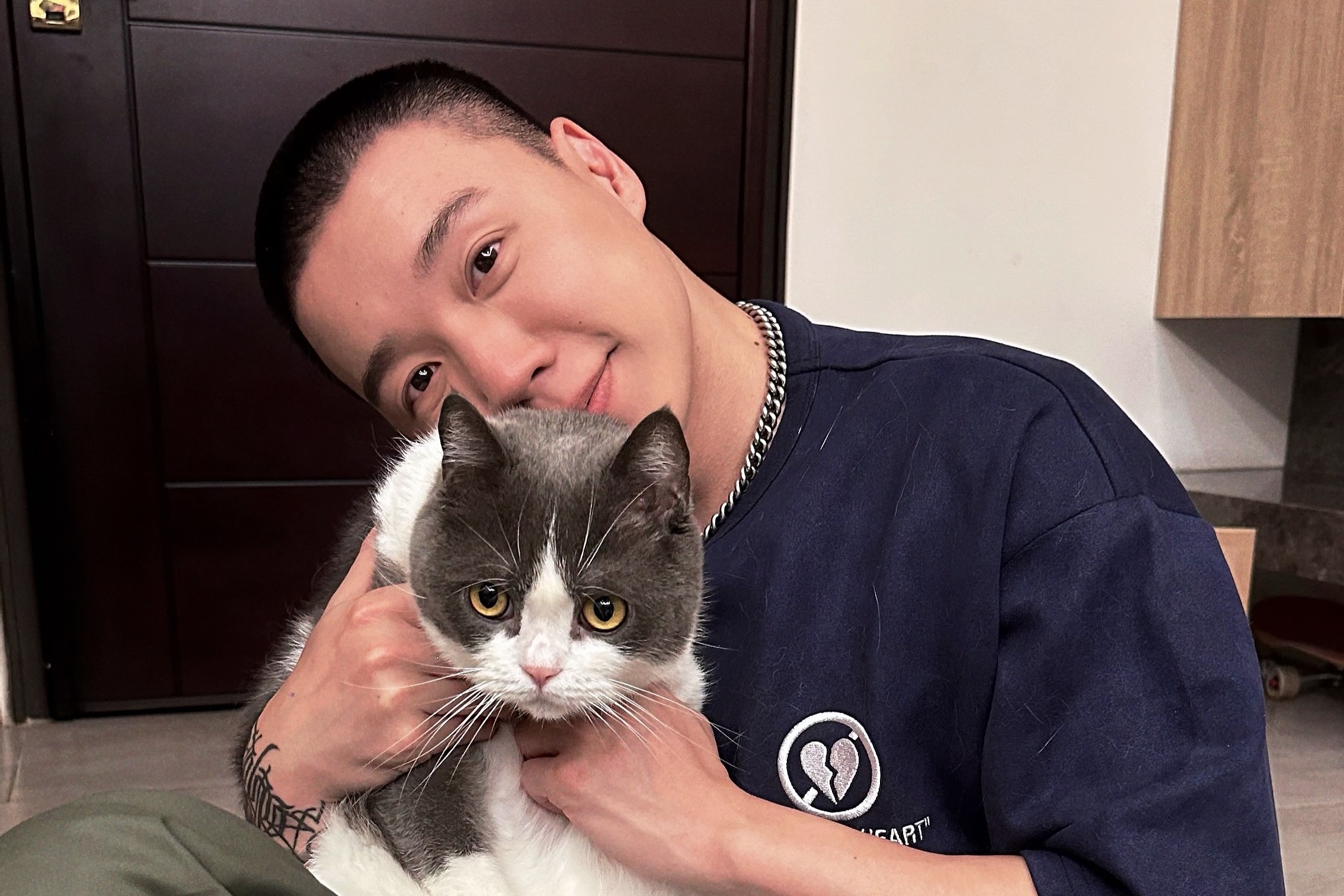 Toyz突然更新IG,引發粉絲留言關切。(翻攝自IG@toyzlol)