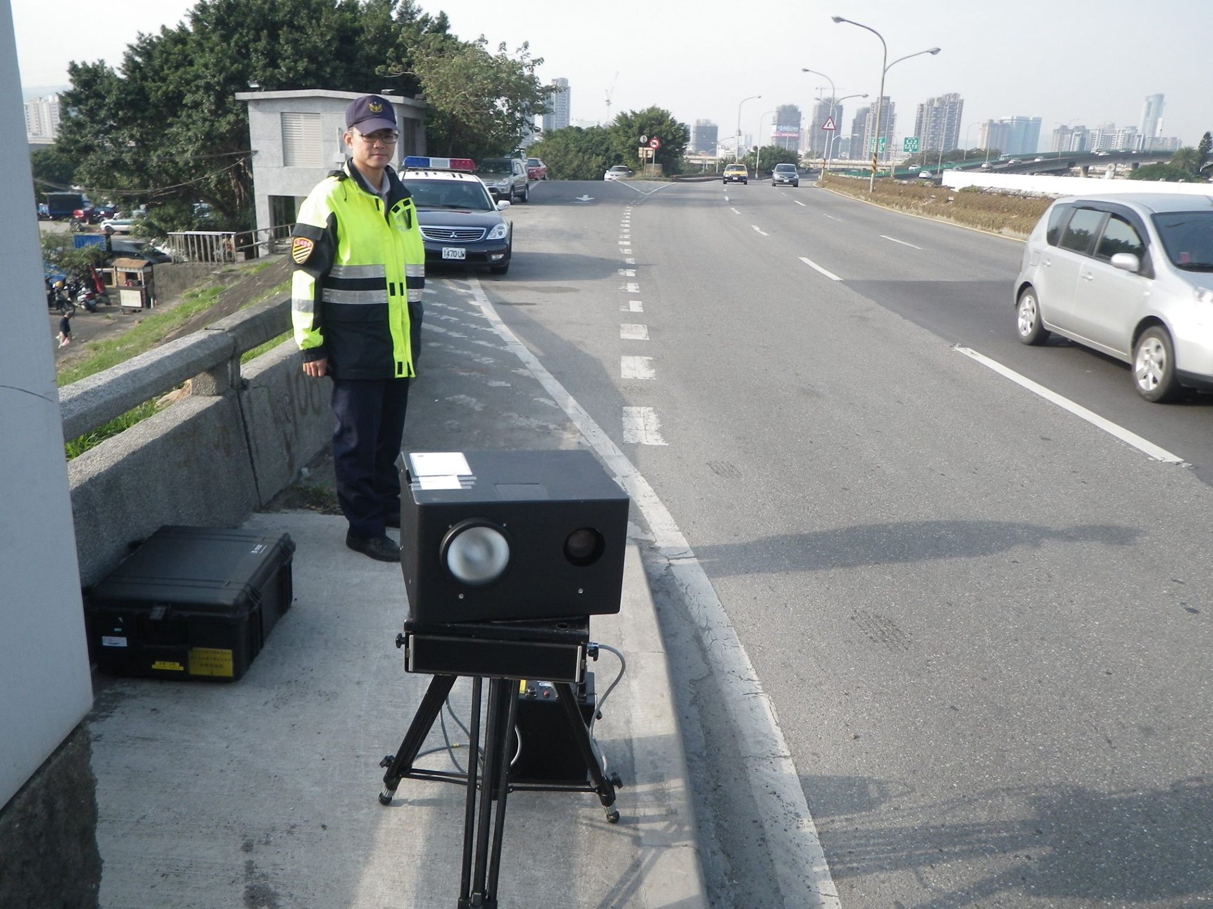 行車速度只要超過規定之最高時速40公里以上,就屬嚴重超速。(示意圖,翻攝自北市好行.交大隨行臉書)