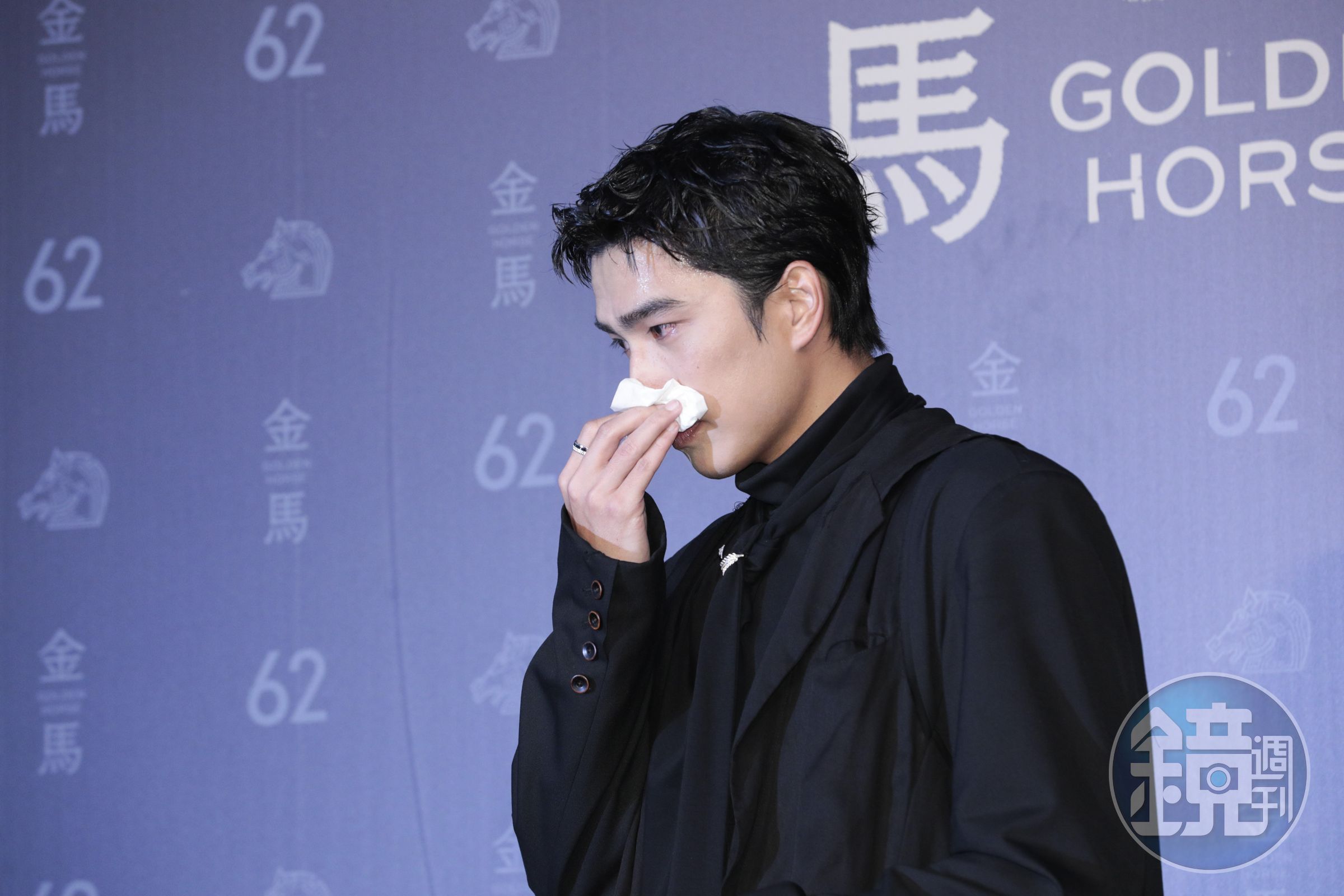 曾敬驊拿到金馬獎後就一路爆哭到後台。