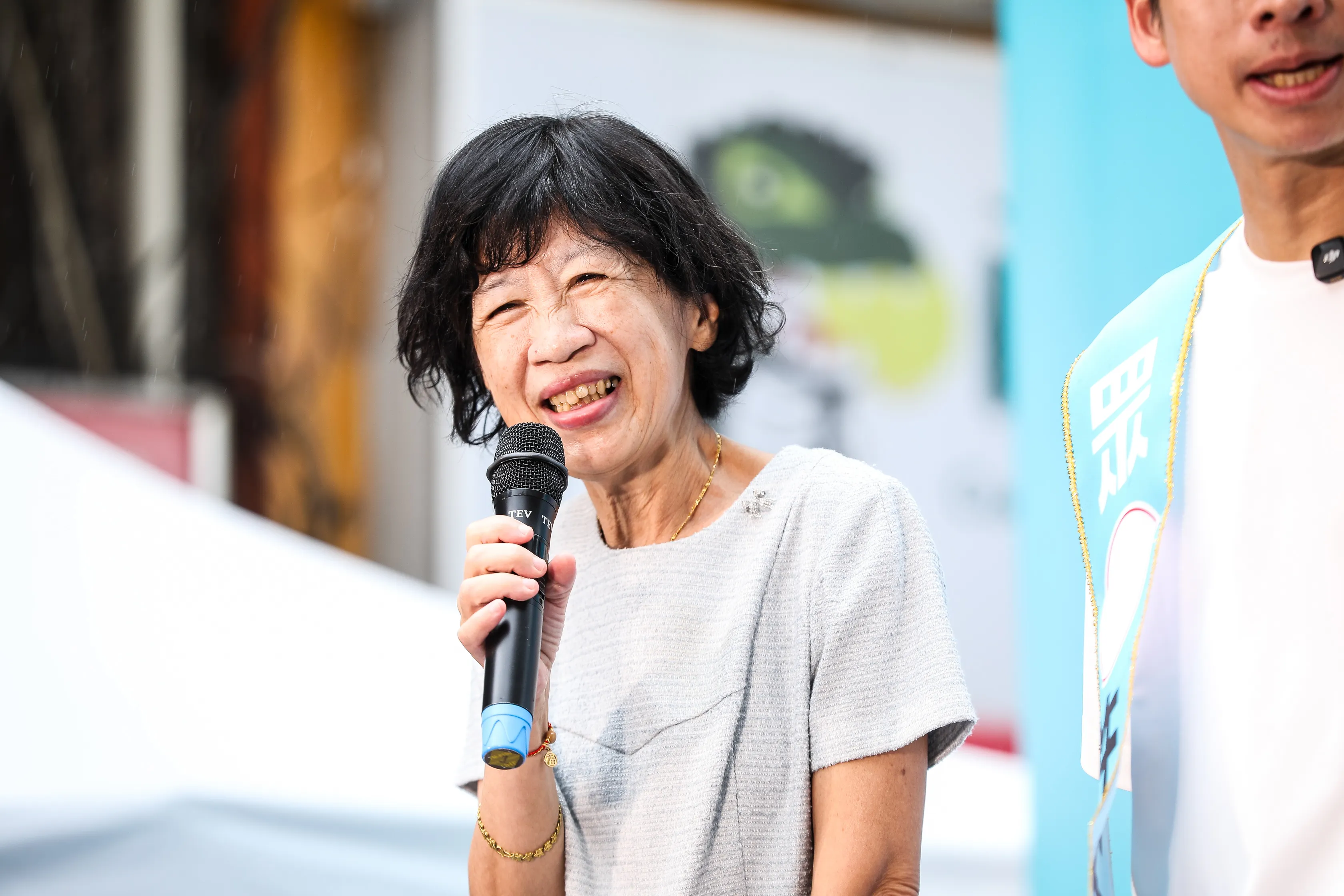 陳佩琪以自己去年跟家人搭捷運被偷拍，與賴清德長子賴廷與疑似遭中國女間諜跟監做對比，質問賴政府為何沒跟美國一樣去抓人？（鏡報鄒保祥）