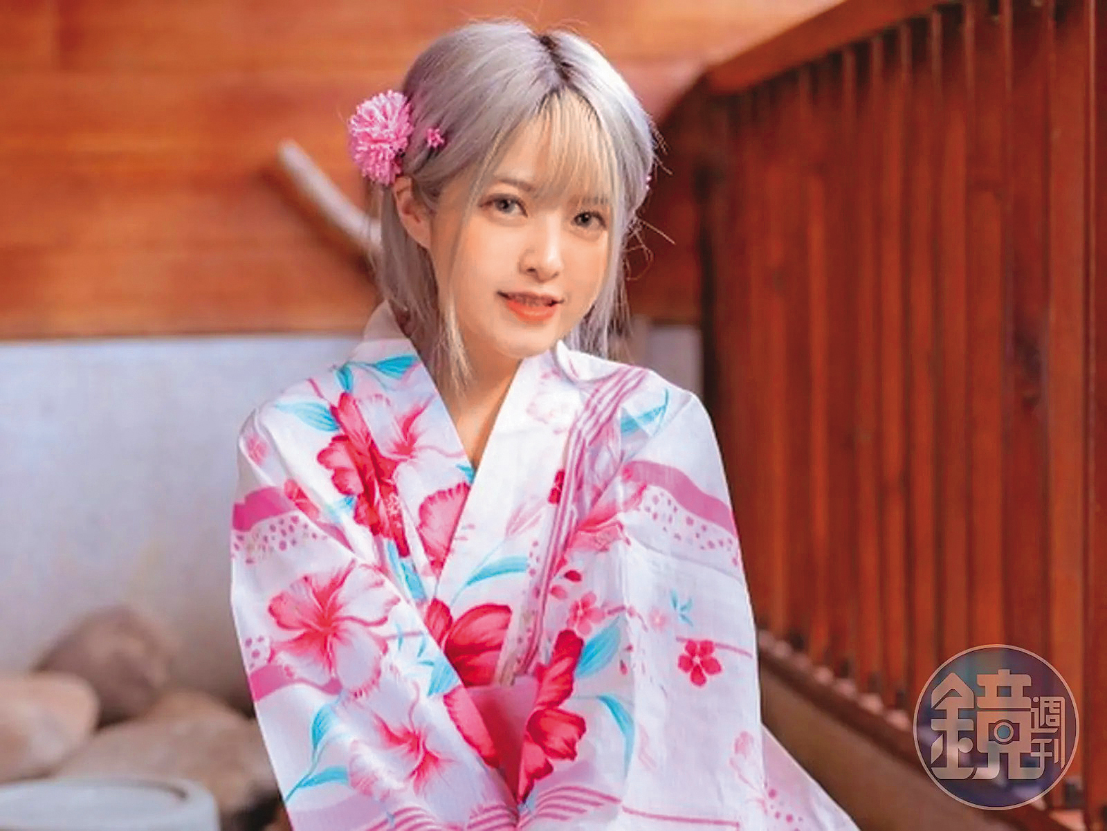 轉戰成人電影行業擔任監製的米砂，徵求高顏值男優的條件之一是顏值程度要跟炎亞綸不相上下。（翻攝米砂IG）