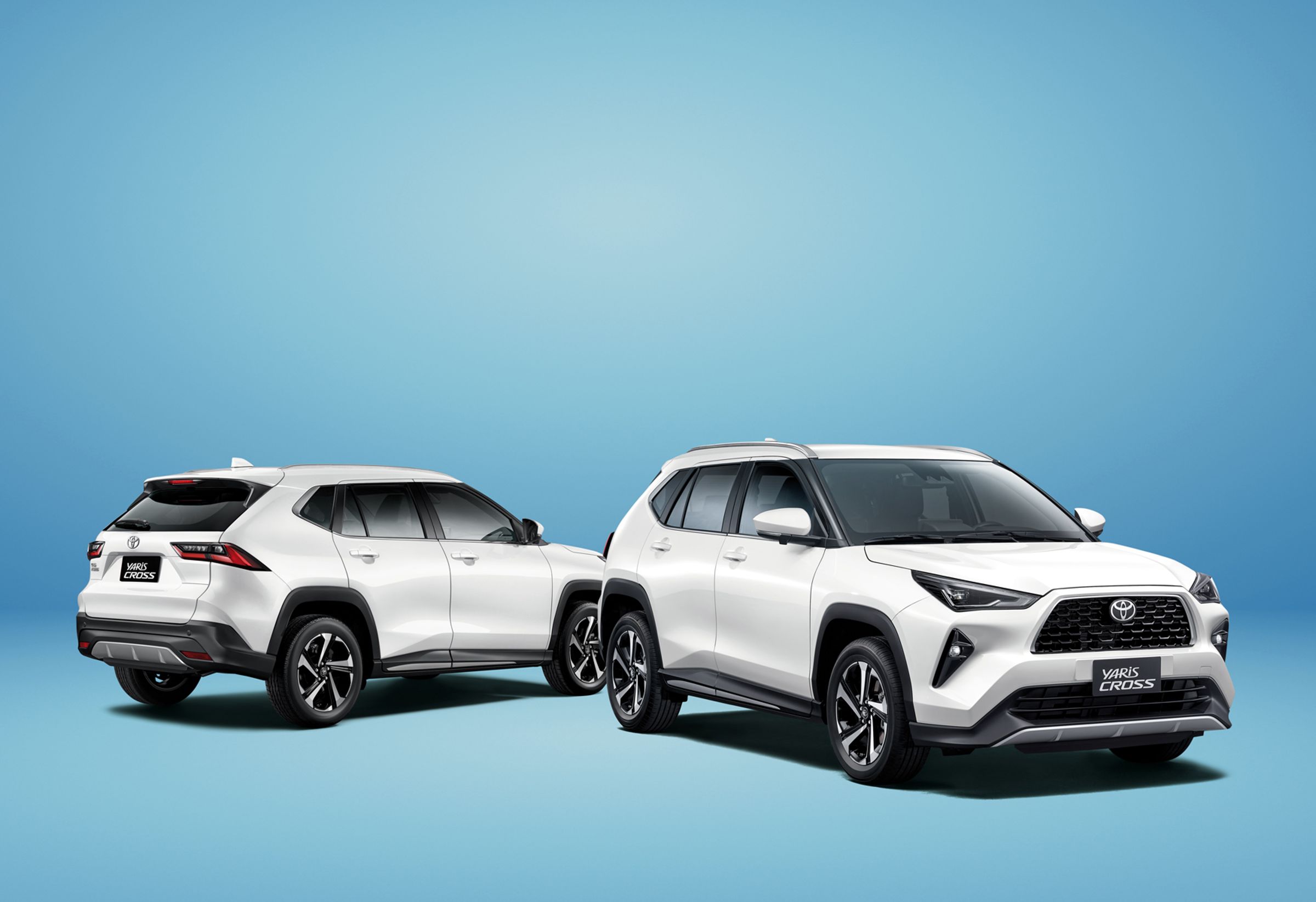 YARiS CROSS以Solid Dynamic為設計理念,並延續TOYOTA SUV家族設計語彙,打造出動感活潑且量感飽滿的車體外觀!