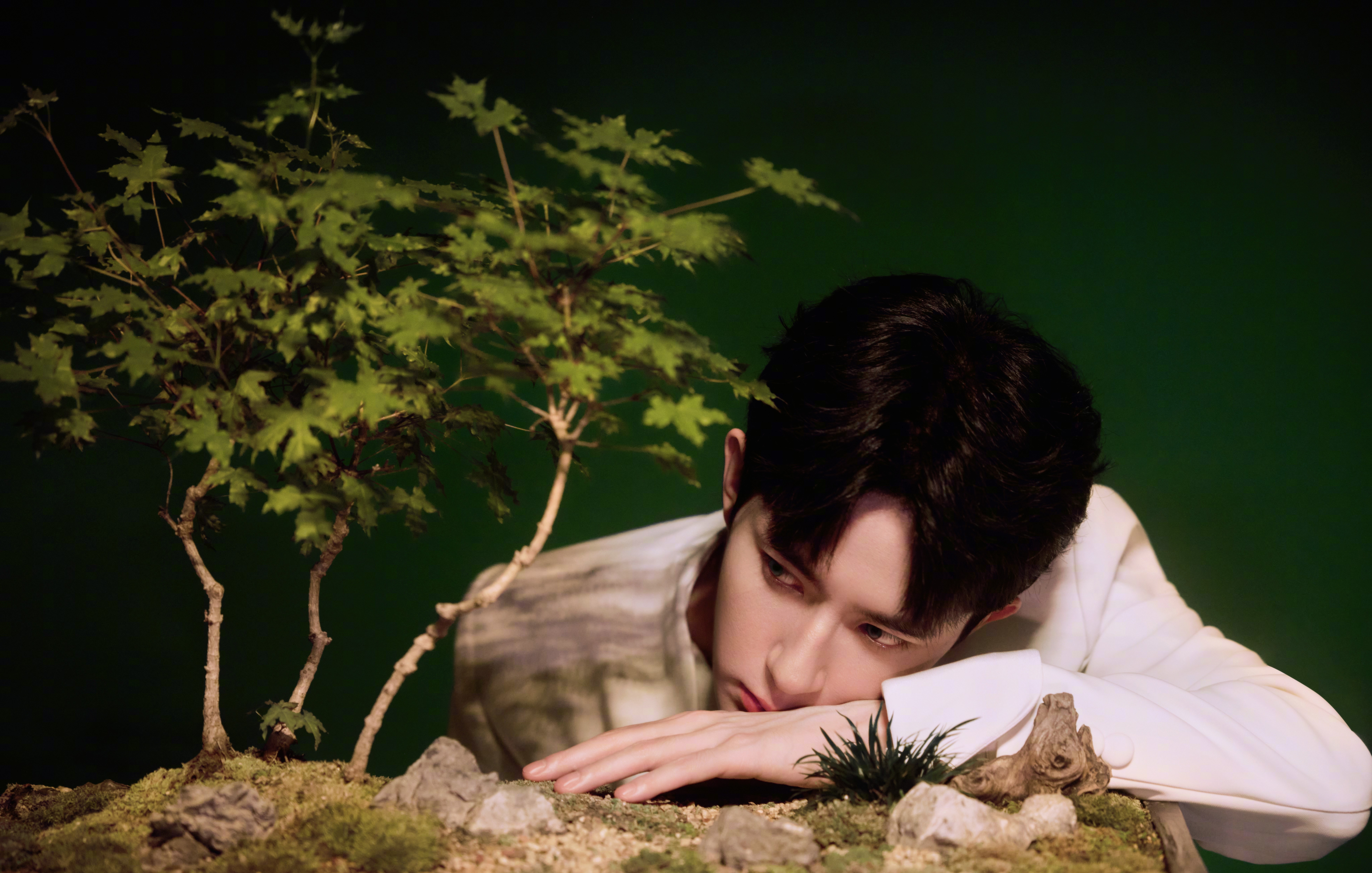 37歲陸劇男星于朦朧驚傳墜樓身亡，粉絲湧入微博哀悼。（翻攝自微博）