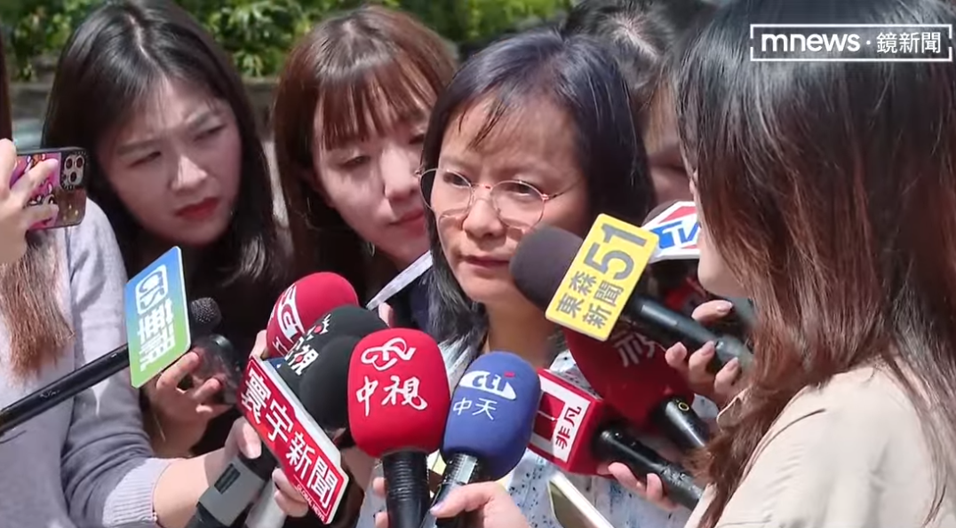 北一女國文老師區桂芝今接受媒體訪問。（鏡新聞畫面）