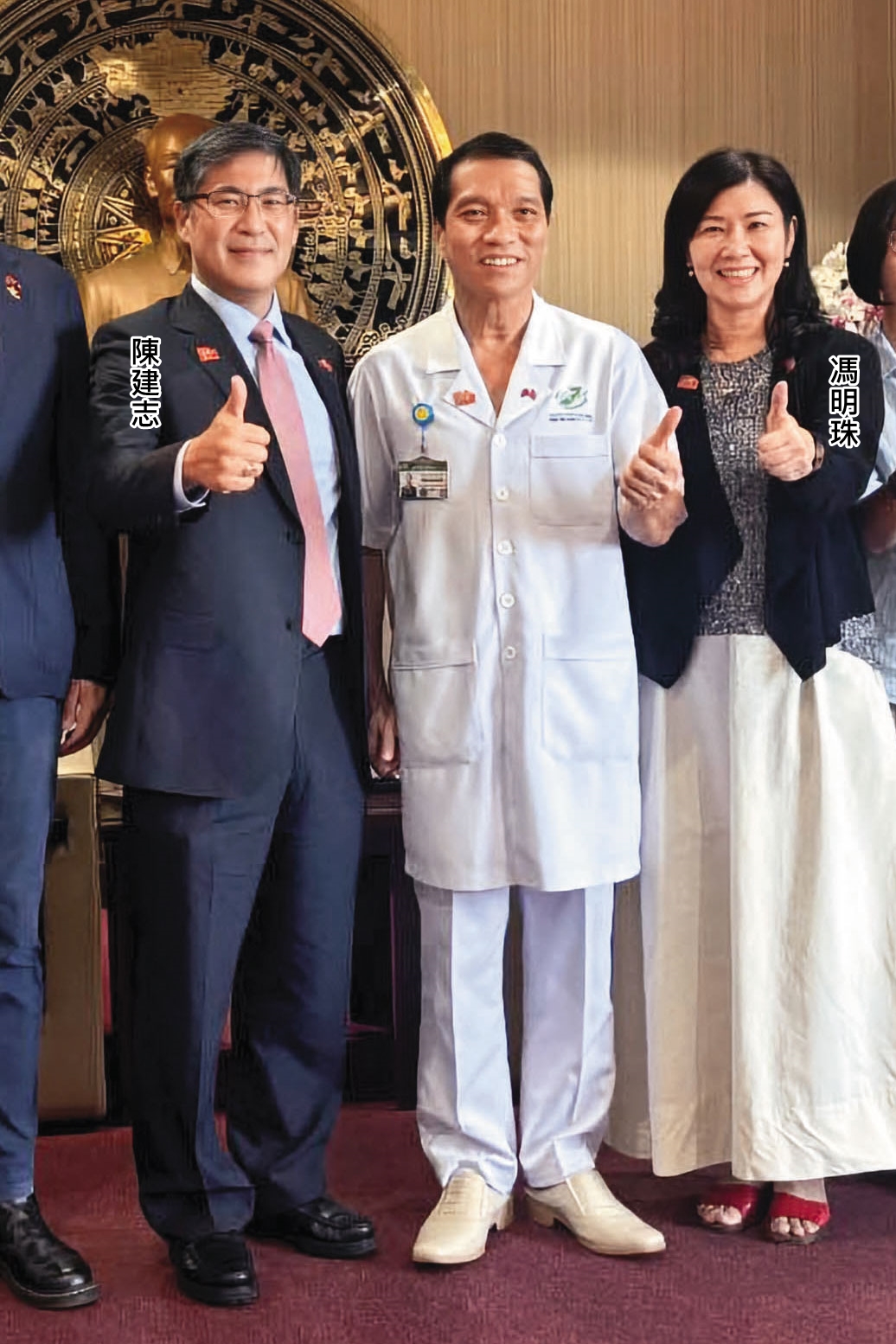 高醫大董事長陳建志與小港醫院副院長馮明珠,經常連袂出席公開活動。(小港醫院提供)
