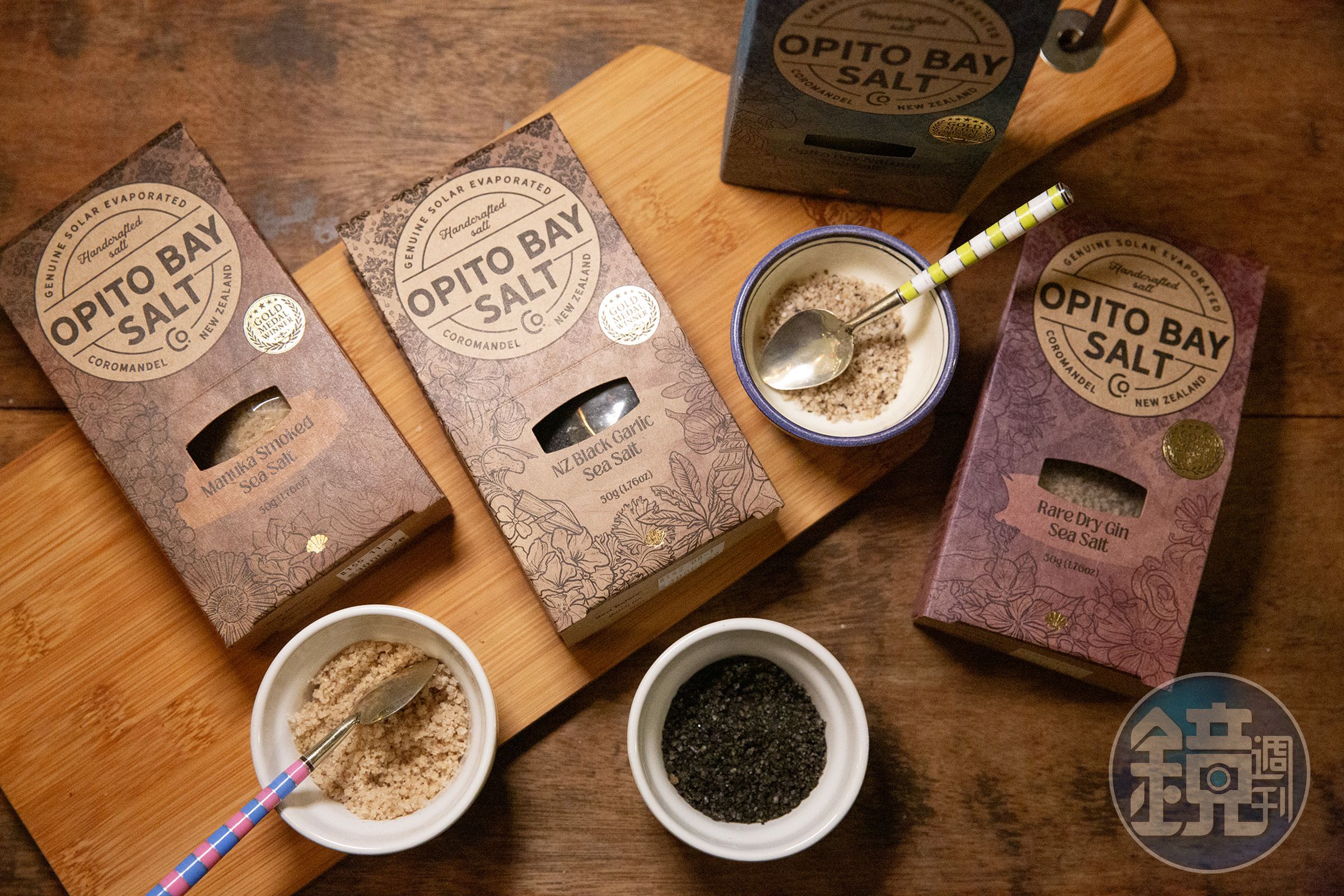 Opito Bay Coromandel Salt海鹽系列包含麥蘆卡木燻製、黑蒜與琴酒風味,讓海鹽不只調味,也能為料理增添層次。