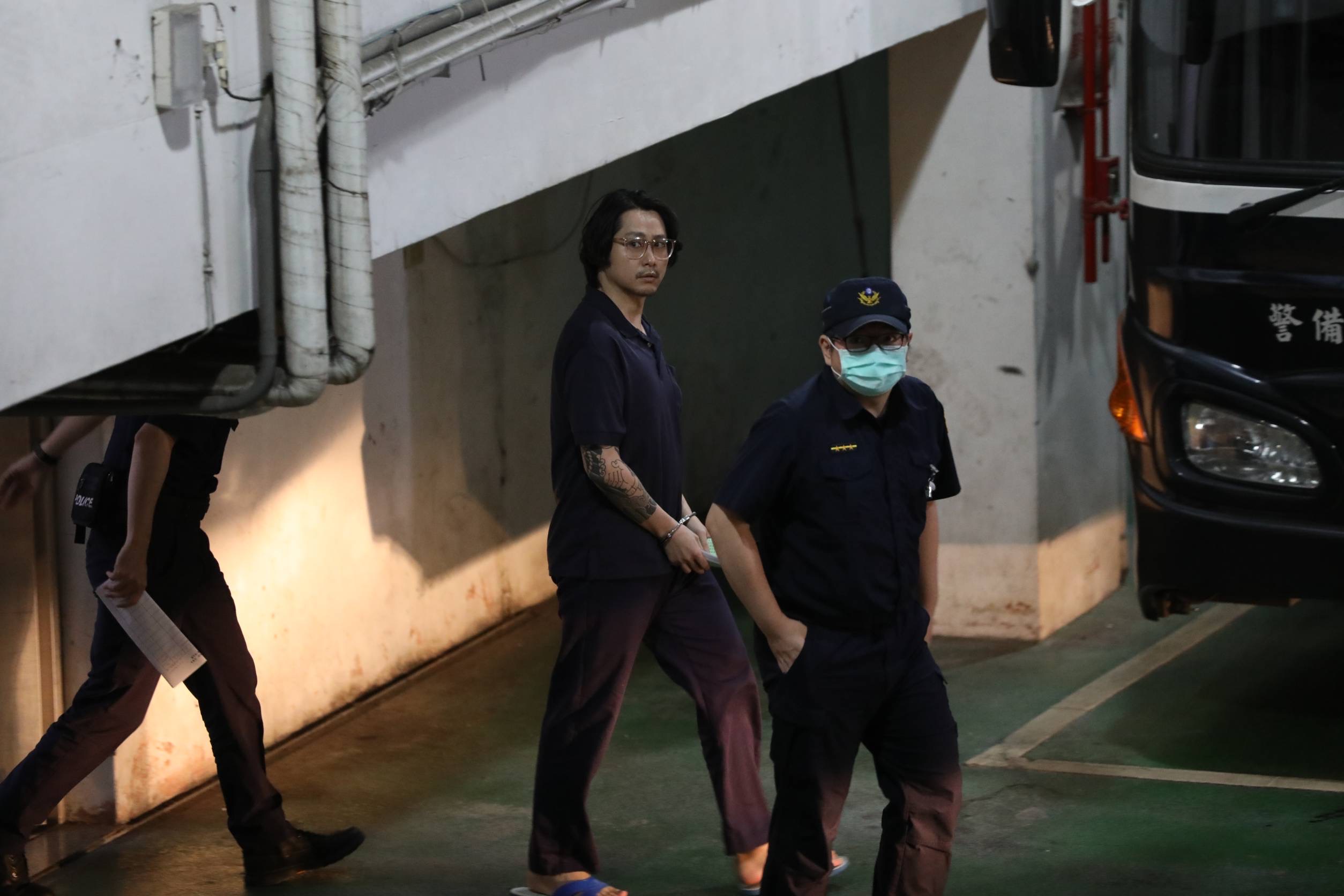 徐巧芯大姑劉向婕等人洗錢案昨起訴，劉的丈夫杜秉澄指爆徐巧芯涉潛艦、回扣後遭看守所特別安檢，看守所發聲明回應。