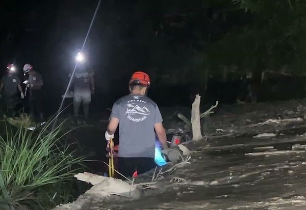 單車祕境變災區！台東197線坍方土石流，消防聯手居民、役男奮勇救人。（翻攝畫面）