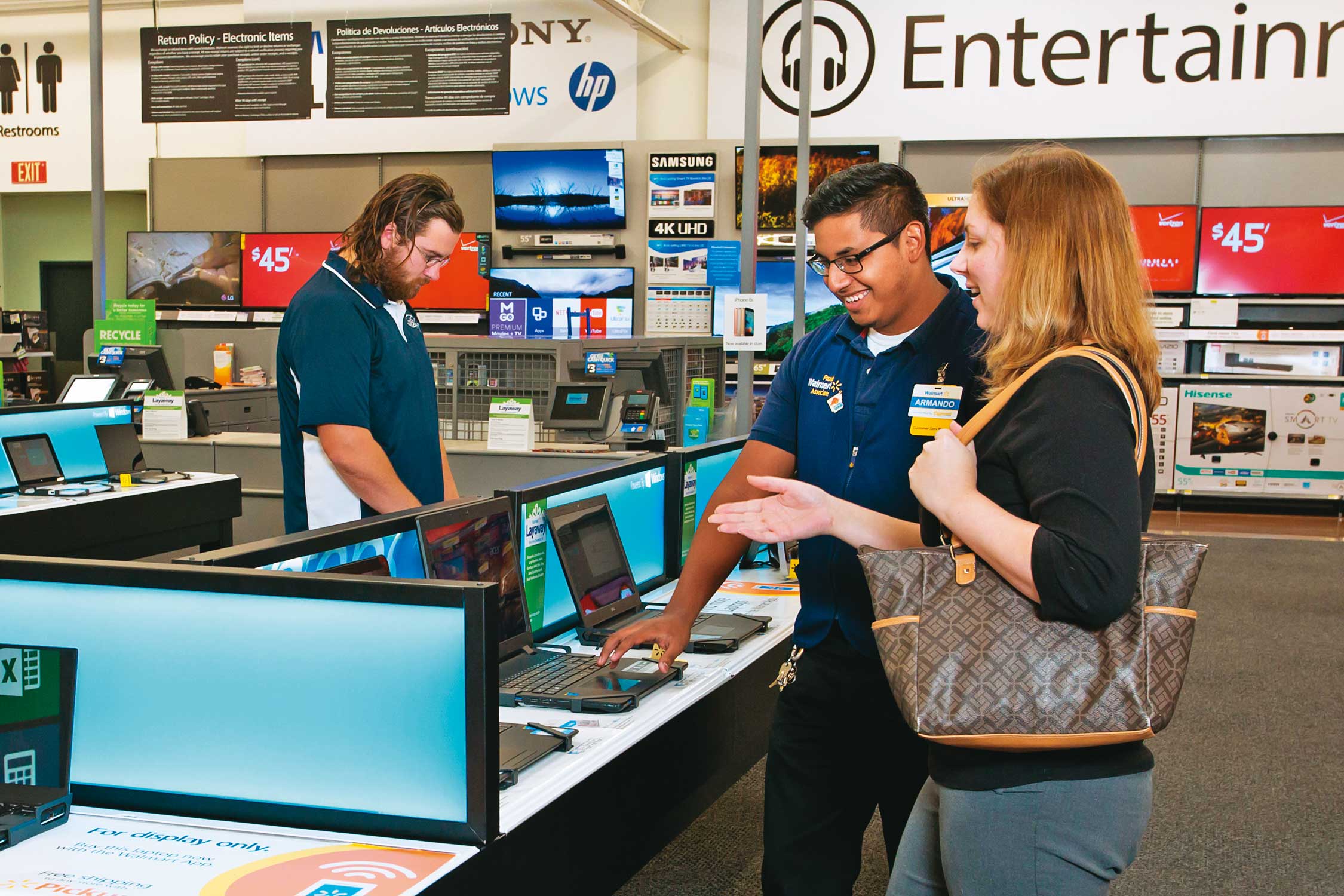 美國就業數據超乎預期，聯準會很可能延緩降息時間。（walmart提供）