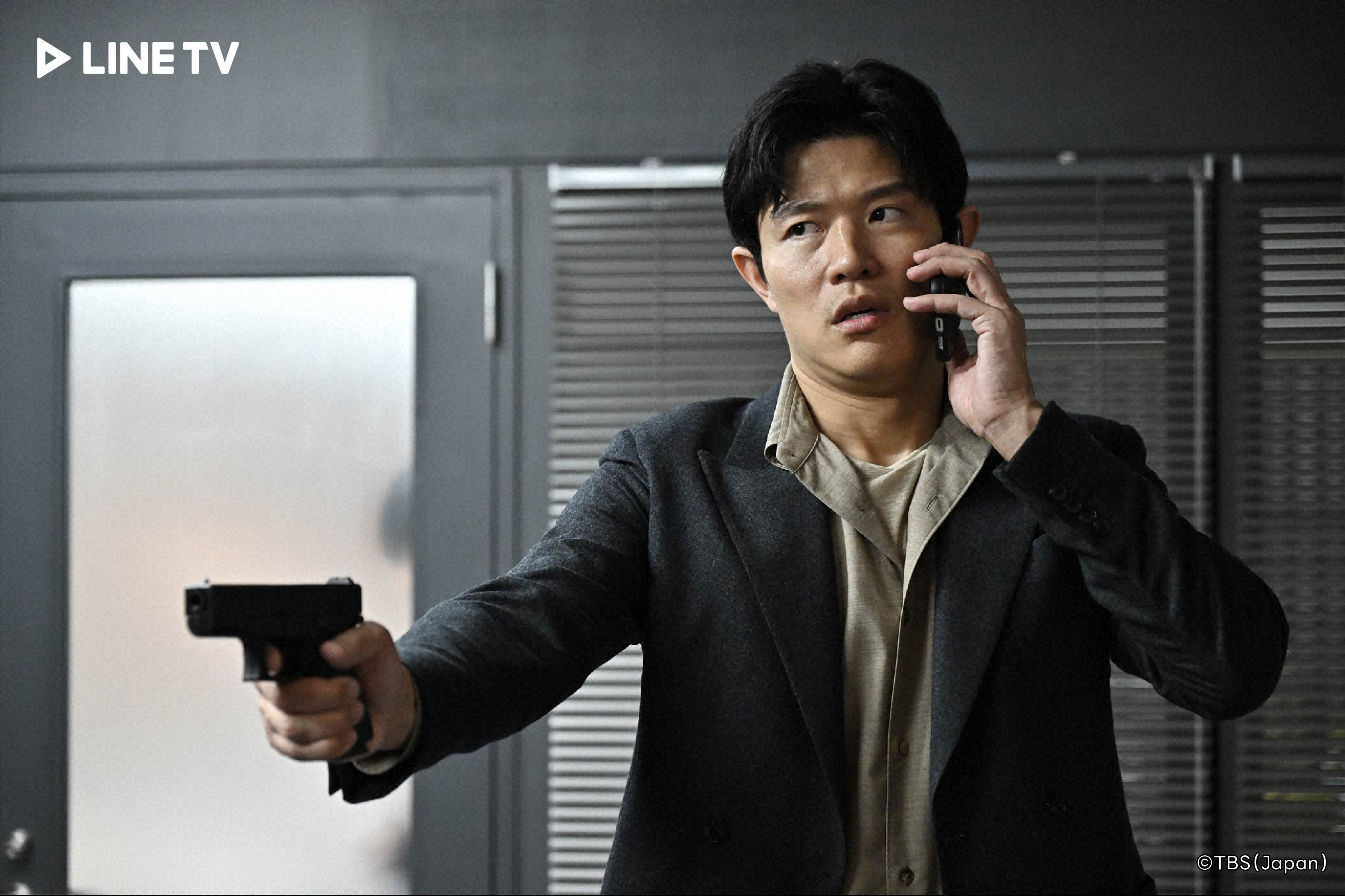 鈴木亮平形容《REBOOT》是一部「全員都在說謊」的作品。（LINE TV提供）