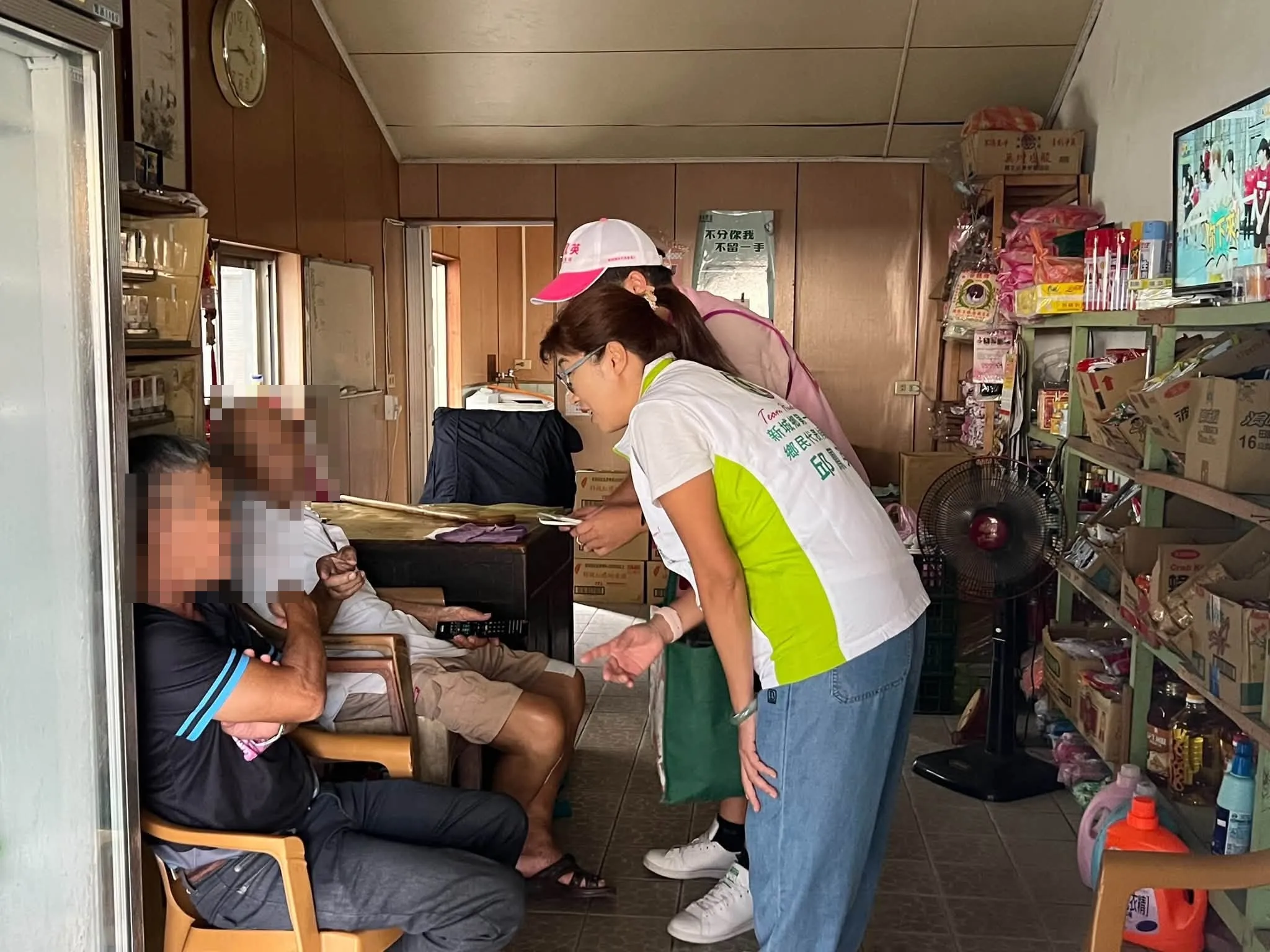 54歲邱鳳英跑行程倒地搶救不治　生前最後po文讓支持者不捨