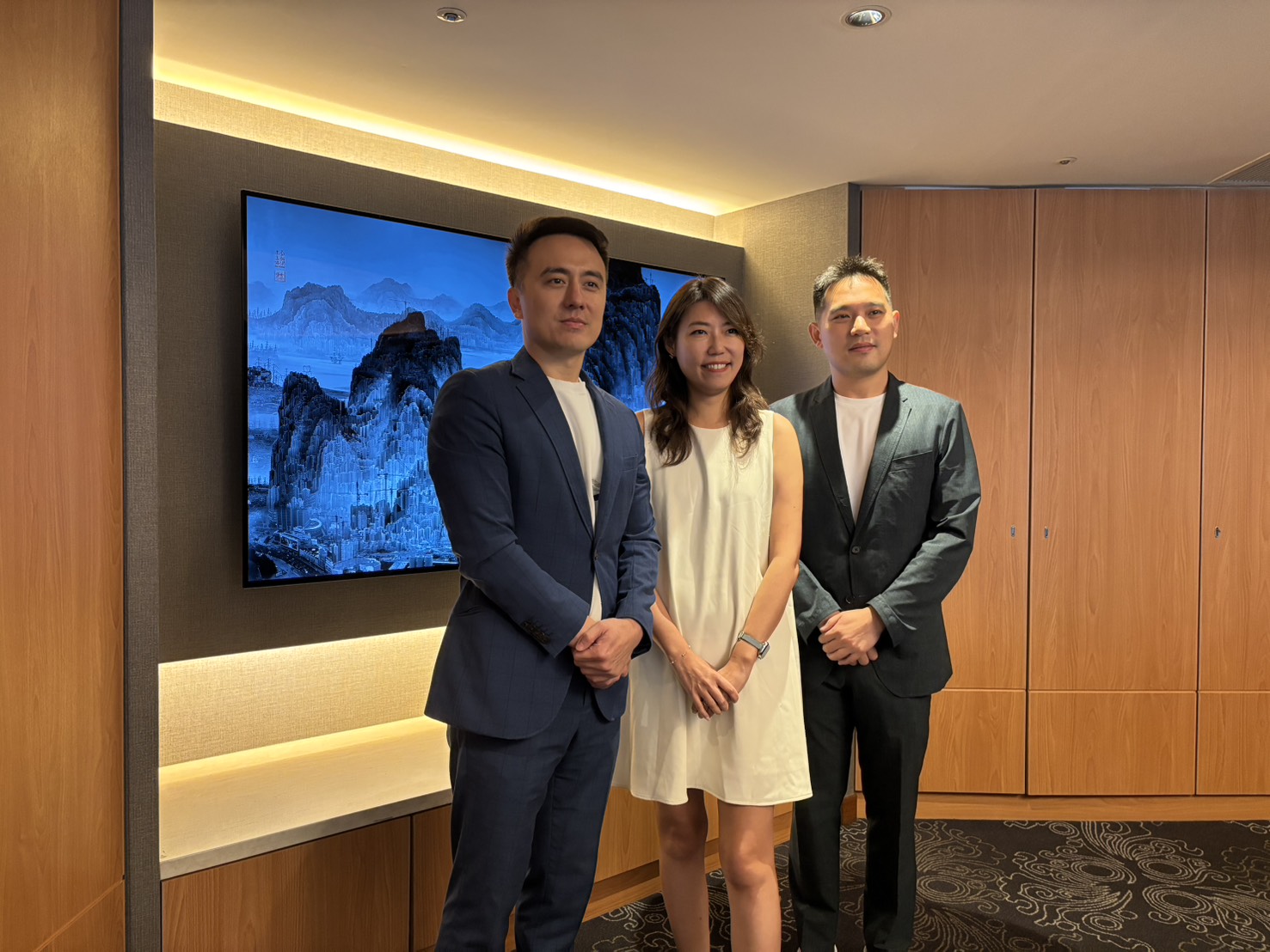 雲豹能源積極開拓海外市場及新業務，回應股東的期待。左起雲豹能源永續長暨發言人張建偉、總經理趙書閔、副總經理譚宇軒。