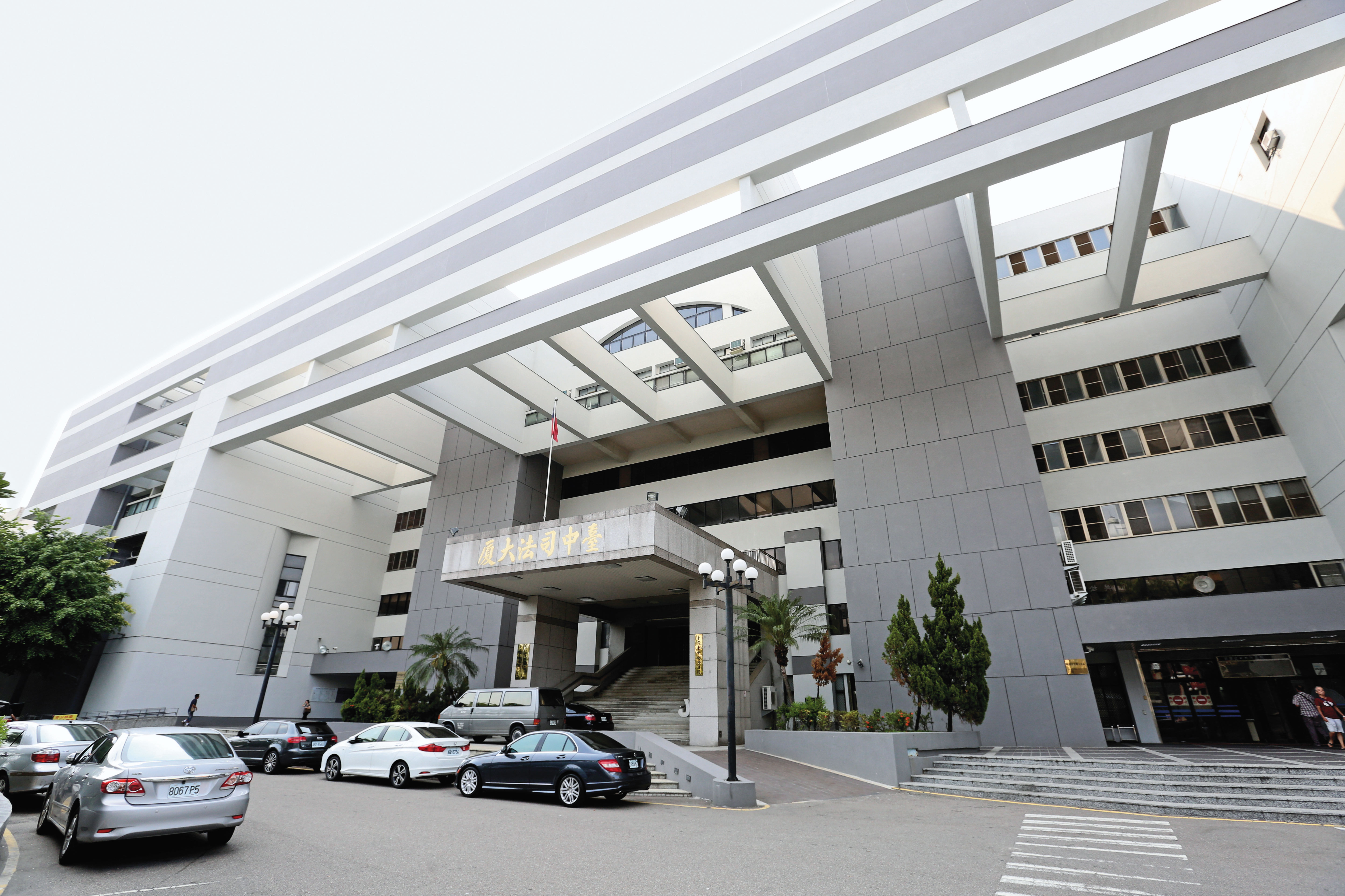 台中地檢署正擴大追查有無其他受害者。