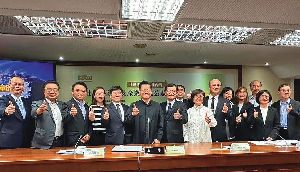 壯促法不僅觸及高齡化與少子化的雙重危機,更難得在於它的推動過程,展現出跨黨派合作、行政立法協力與全民共識的難得典範。(壯世代教科文總會提供)