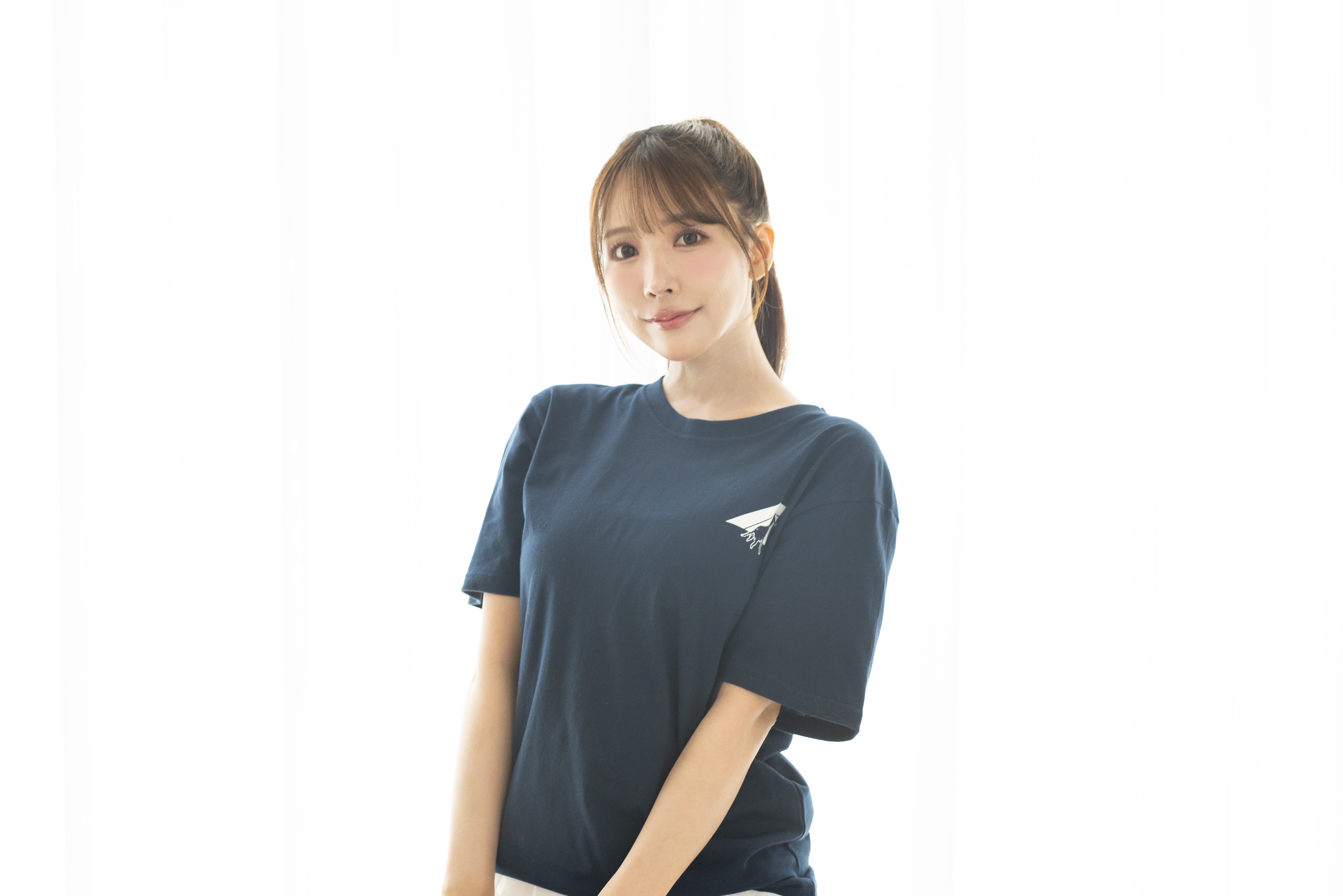 三上悠亞卸下「暗黑女神」身份，雨後春筍般冒出的「接班人」比不過她當年高度。