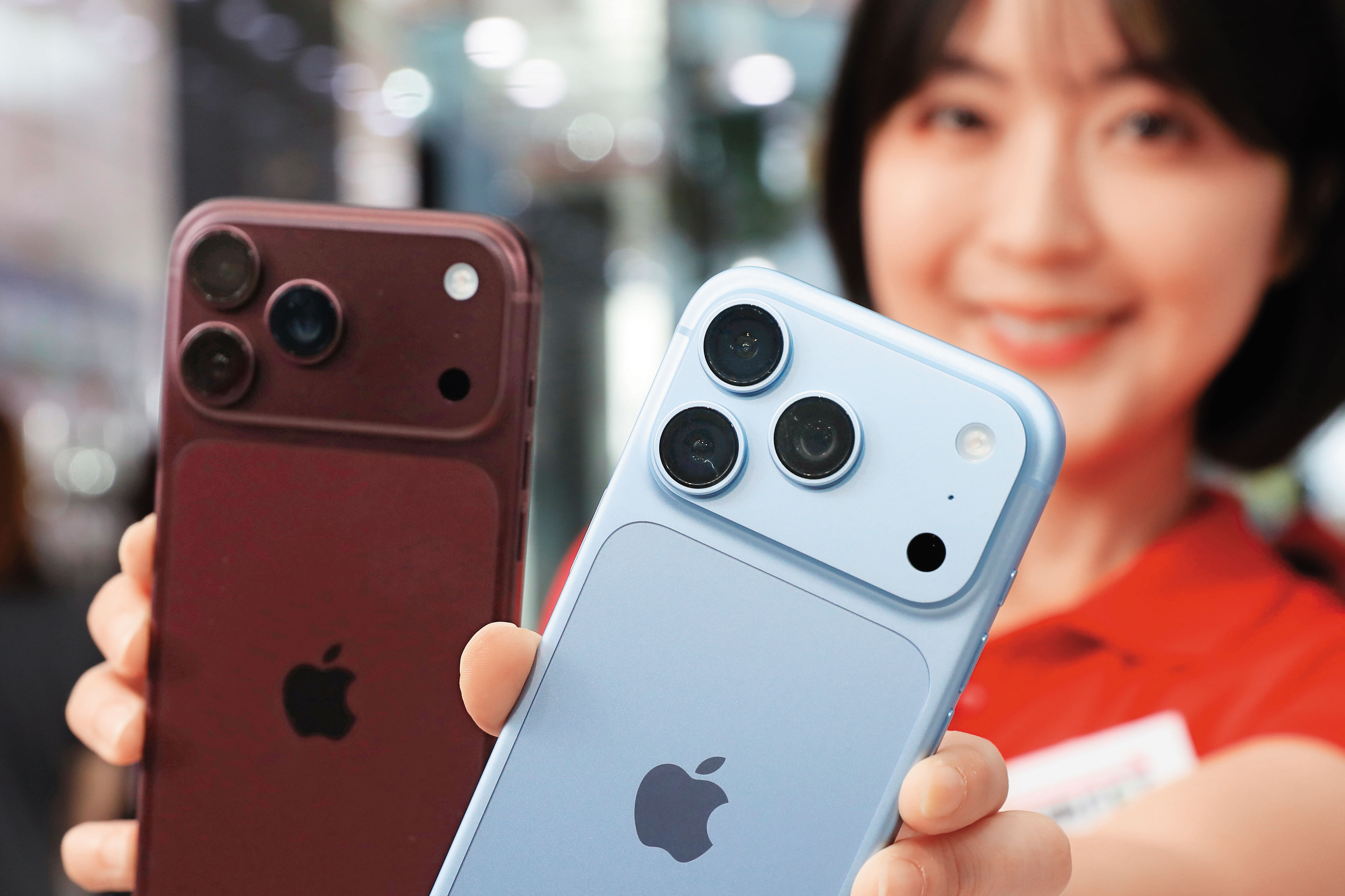 受惠iPhone新手機開賣挹注，大立光今年前7個月每股盈餘高達96.29元。