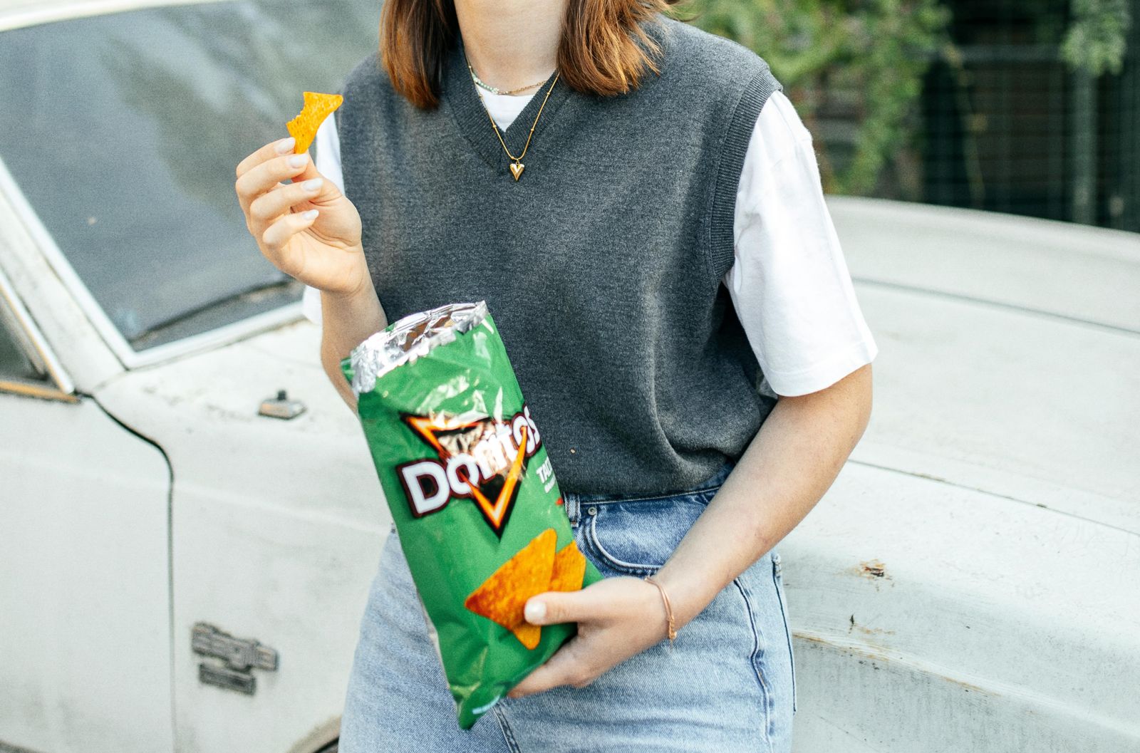 吃多力多滋變持槍？高中生口袋放零食「突被8警車包圍上銬」　真相竟是AI惹禍