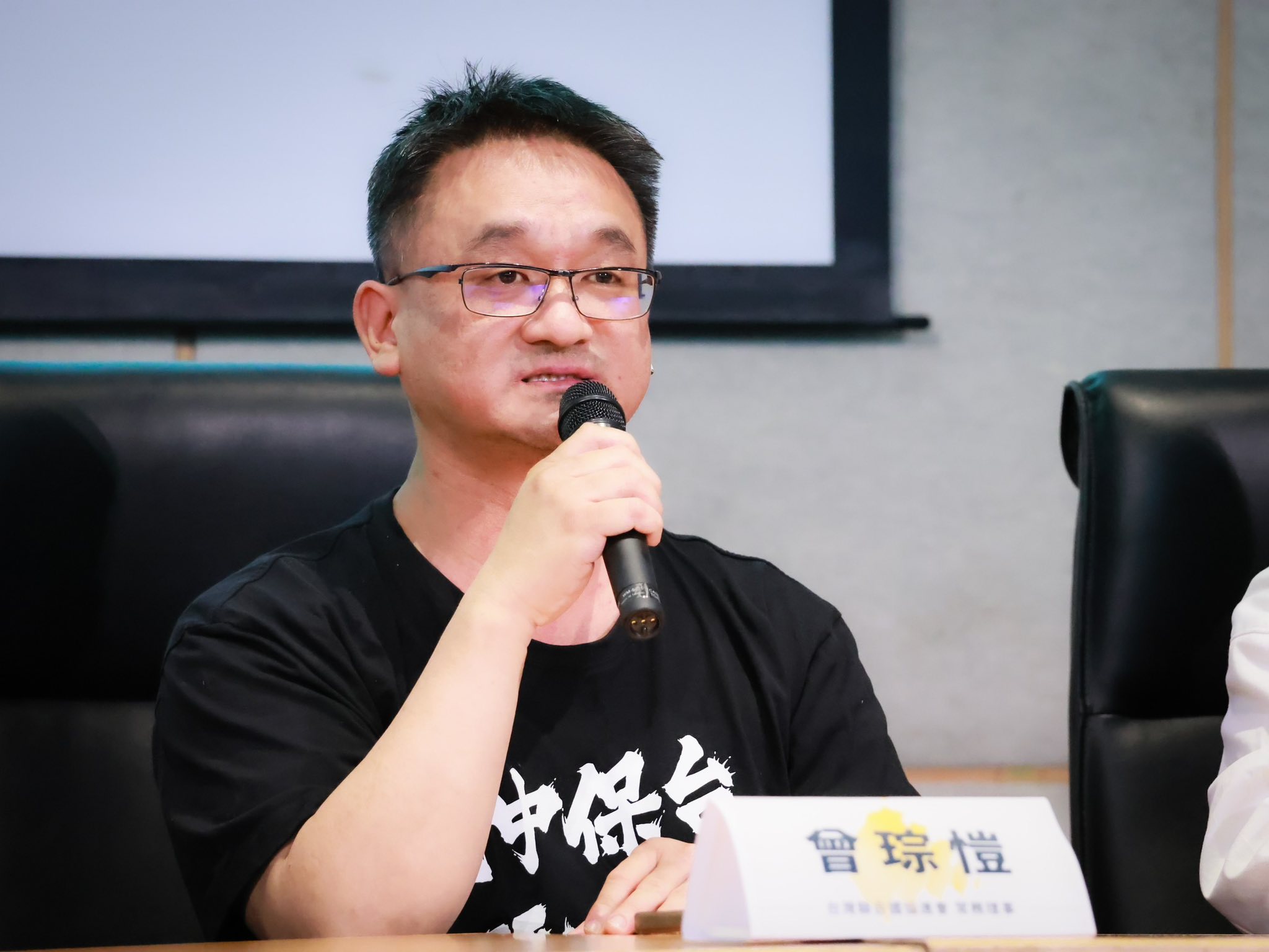 民進黨南投縣黨部執行長曾琮愷病逝。（翻攝自臉書南投小鋼炮曾琮愷 ）