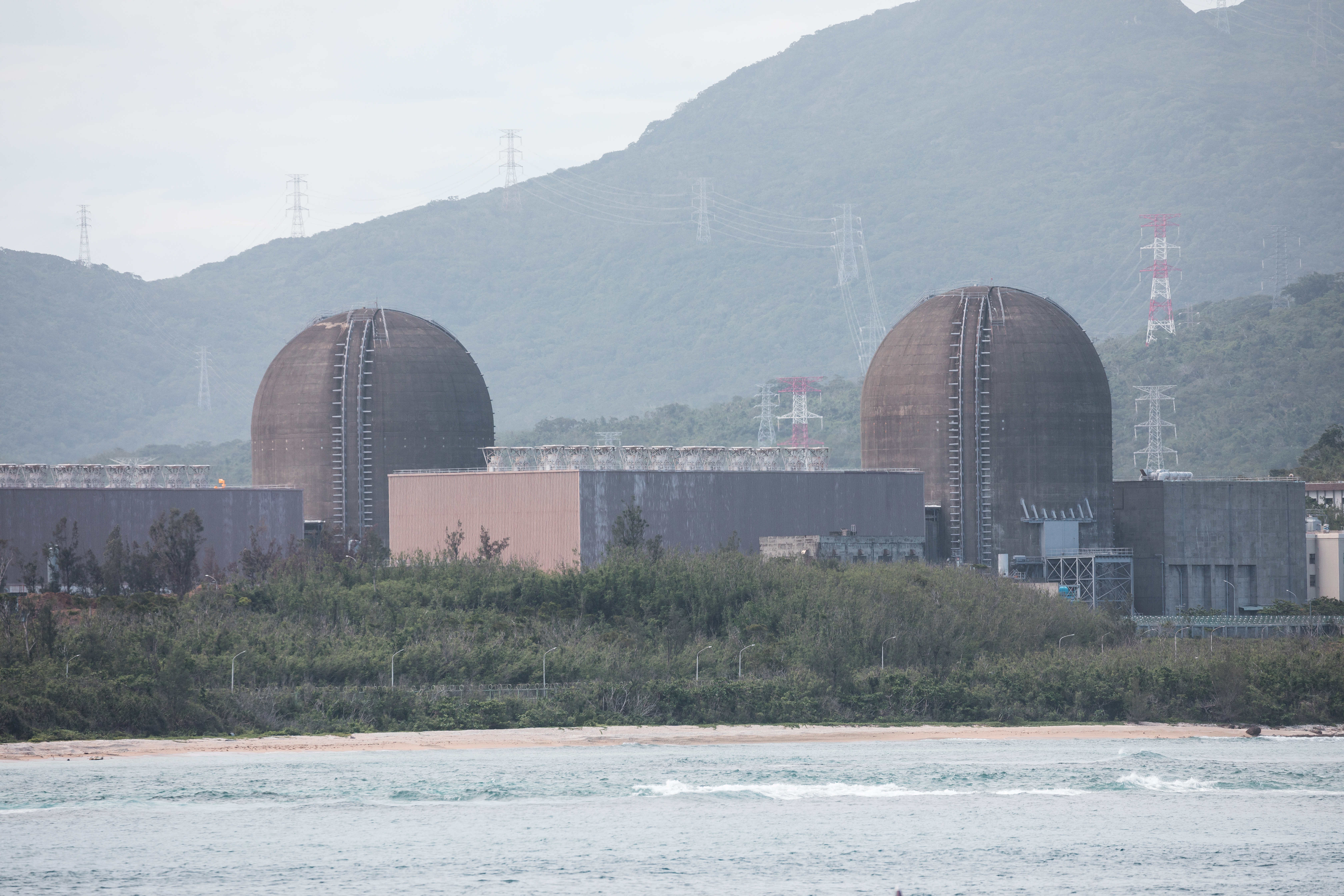 各界關注核電廠重啟計畫。